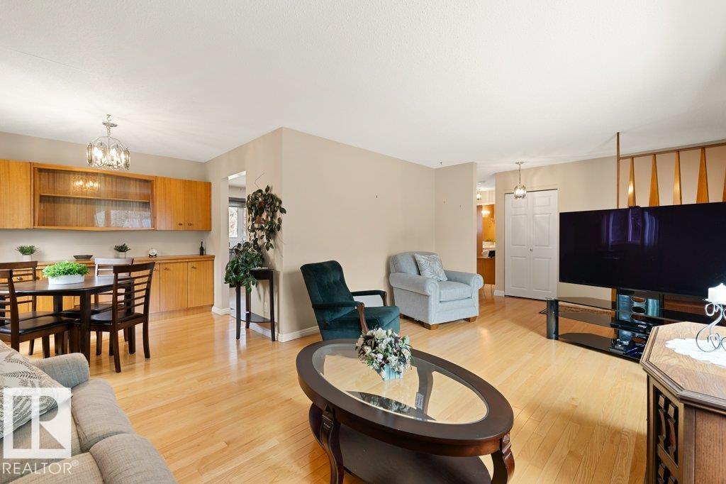 33 Fenwick Crescent, Forest Lawn, St. Albert