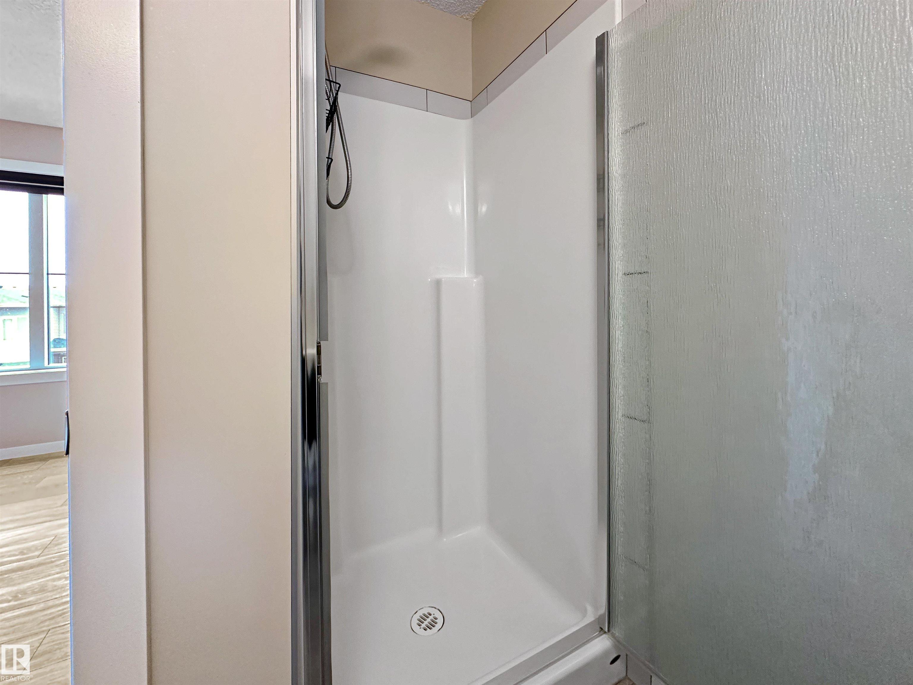 Photo 24 at 19615 28 Avenue NW, The Uplands, Edmonton