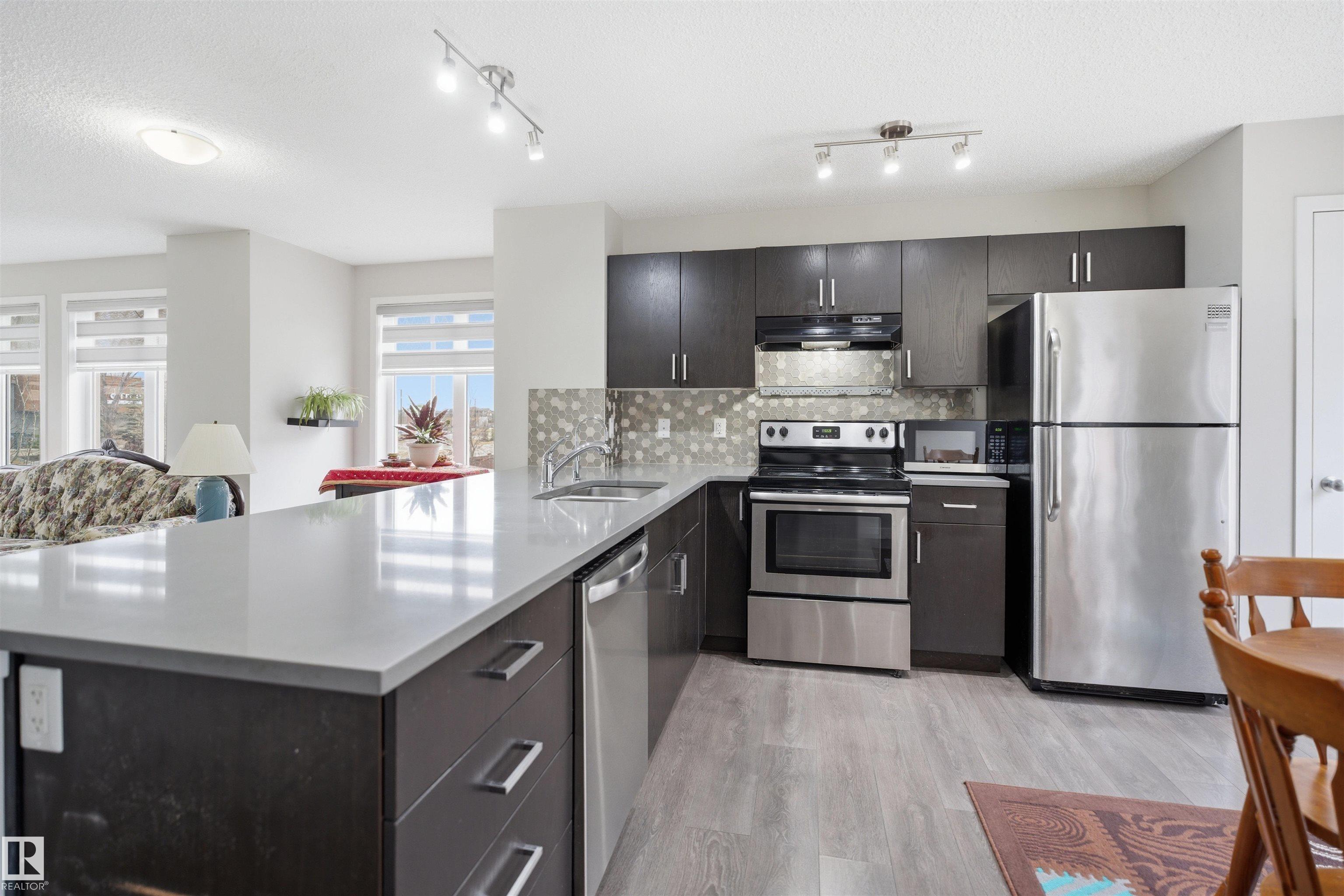 Photo 8 at 18 - 4470 Prowse Road SW, Paisley, Edmonton