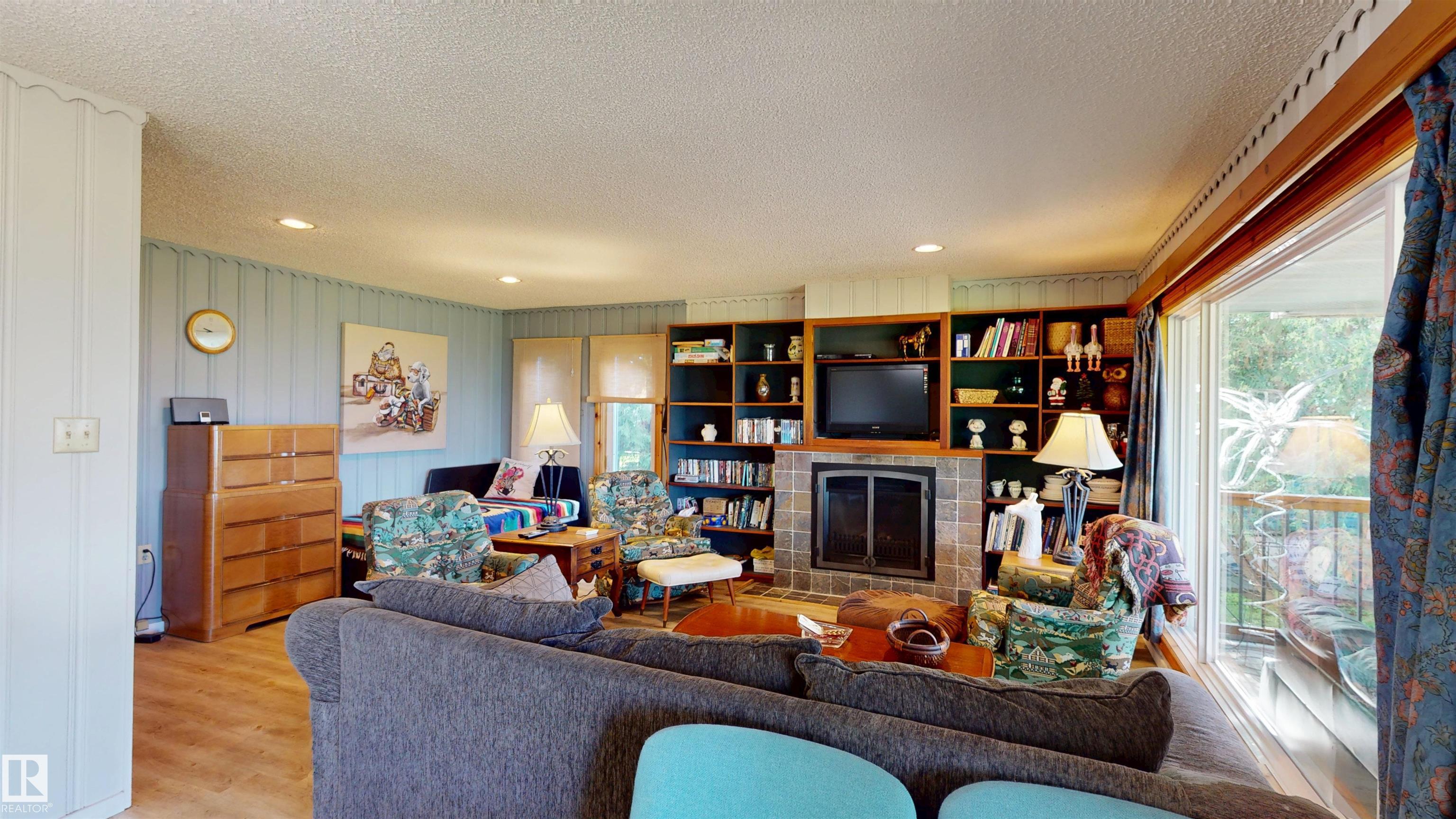 Photo 11 at 12 53026 Rge Road 43, Rizzie Beach, Rural Parkland County