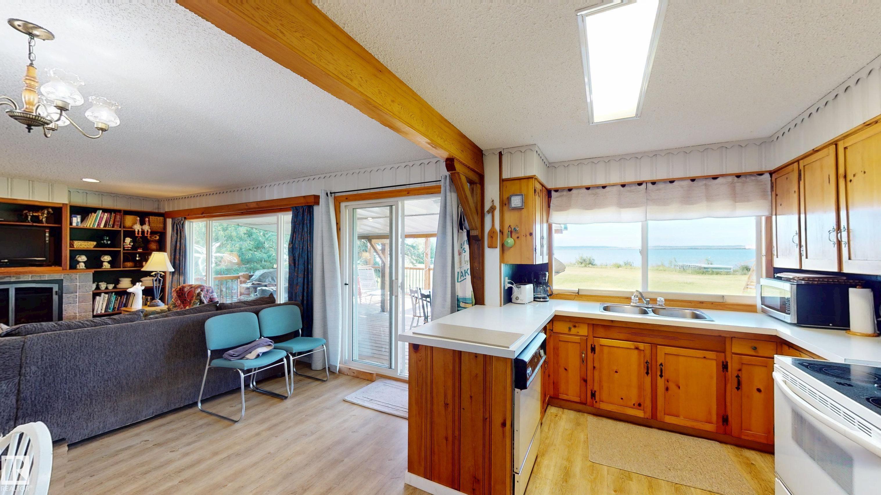 Photo 15 at 12 53026 Rge Road 43, Rizzie Beach, Rural Parkland County