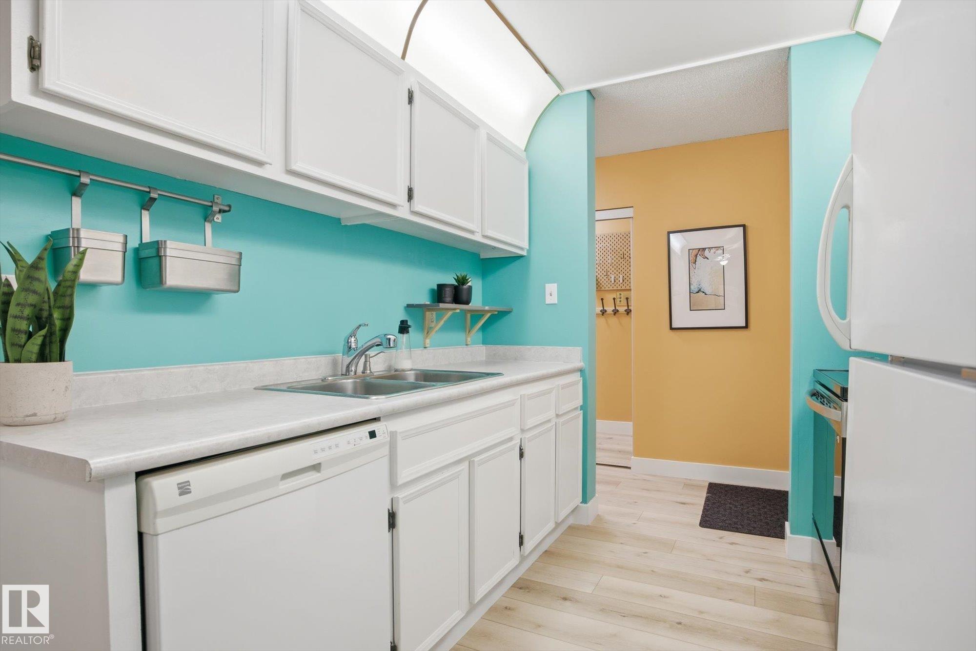 Photo 9 at 103 - 10732 86 Avenue NW, Garneau, Edmonton