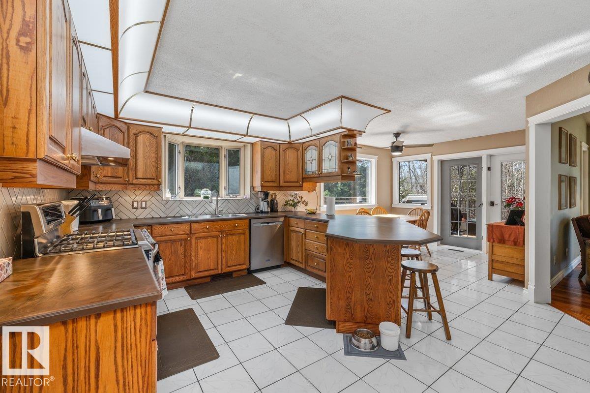 Photo 11 at 31 - 51214 Rge Road 260, Silver Bell Estates, Rural Parkland County