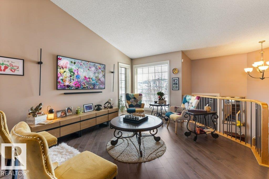 17 Donald Place, Deer Ridge, St. Albert