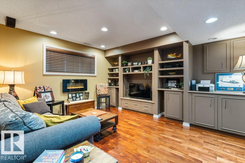 Photo 8 at 17 Donald Place, Deer Ridge, St. Albert