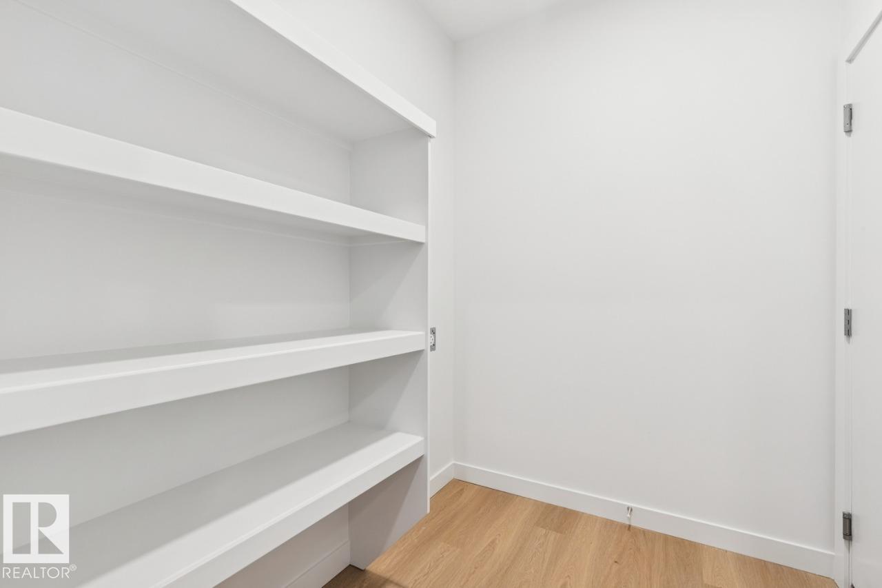 https://zimg.paragon.ice.com/ParagonImages/Property/PM/RAE/225396893/16/0/0/a447a7547b89441e85c01b5b6c8a81ff/1/70da3027e08d8e8c0737310fec5de311/225396893-a43b56cc-49b7-440a-b2c9-60f24373cfc9.JPG