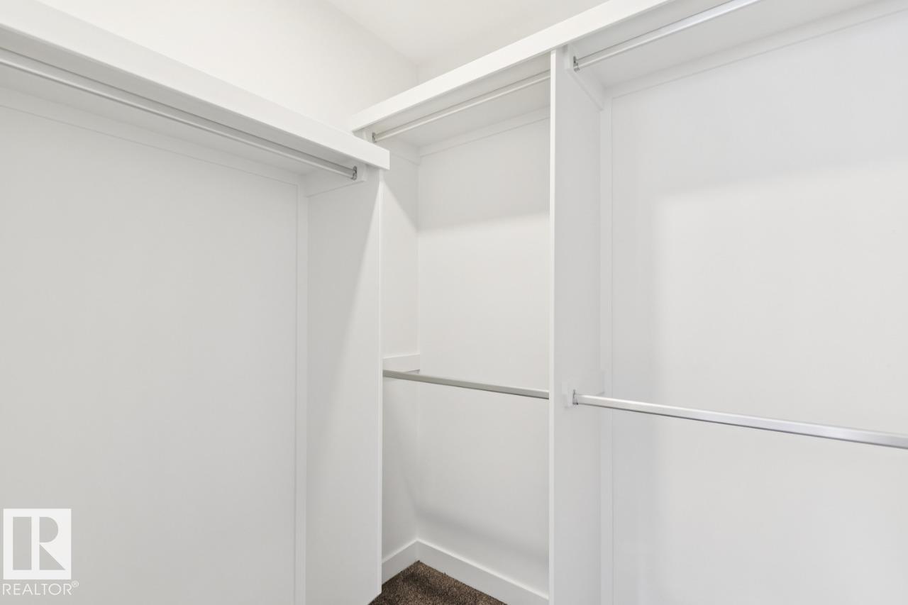 https://zimg.paragon.ice.com/ParagonImages/Property/PM/RAE/225396893/20/0/0/827c03083986566b71bdee591fab0591/1/70da3027e08d8e8c0737310fec5de311/225396893-9b91484a-515a-45f6-b945-313b267ebc58.JPG