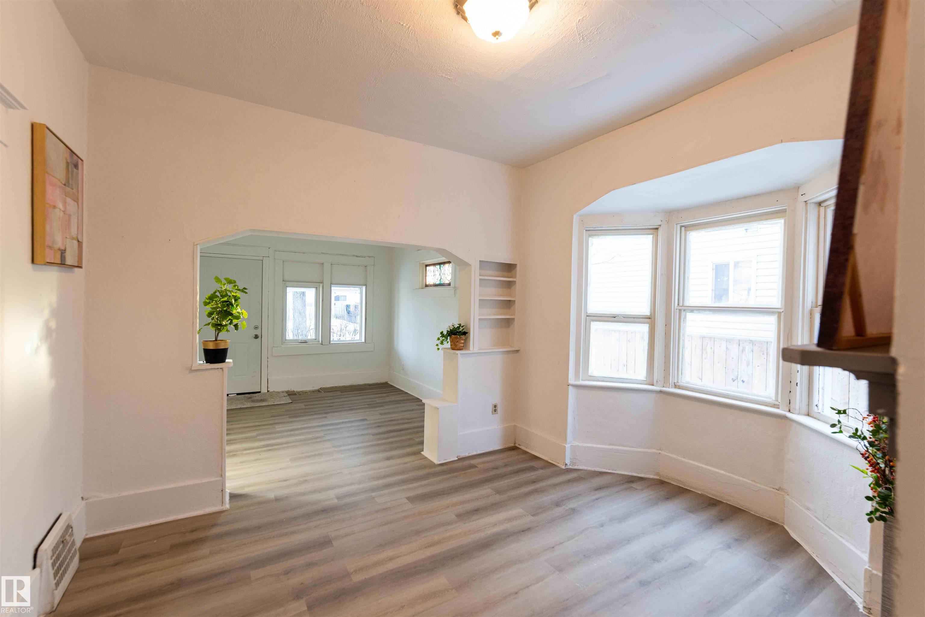 Photo 9 at 11734 87 Street NW, Parkdale, Edmonton