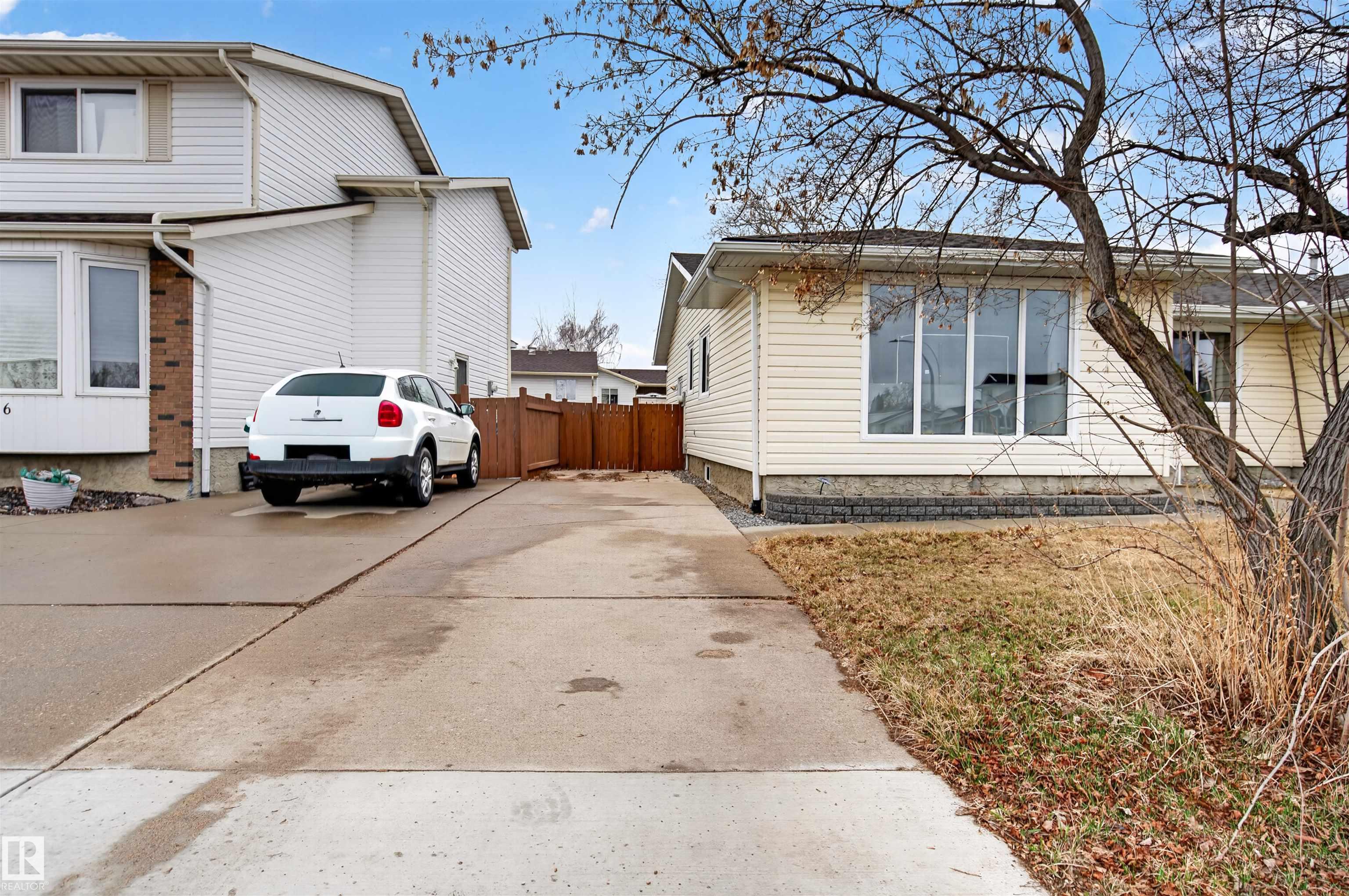 17120 103 Street NW, Baturyn, Edmonton
