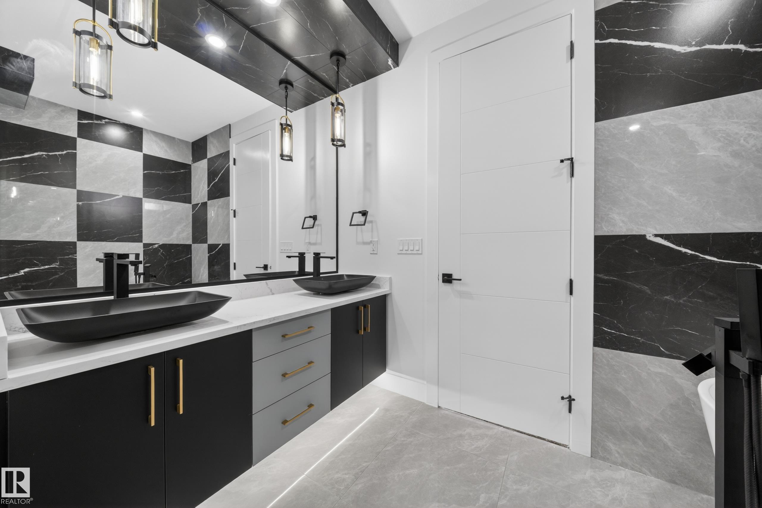 Photo 19 at 4005 39 Street, Lakeview North, Beaumont