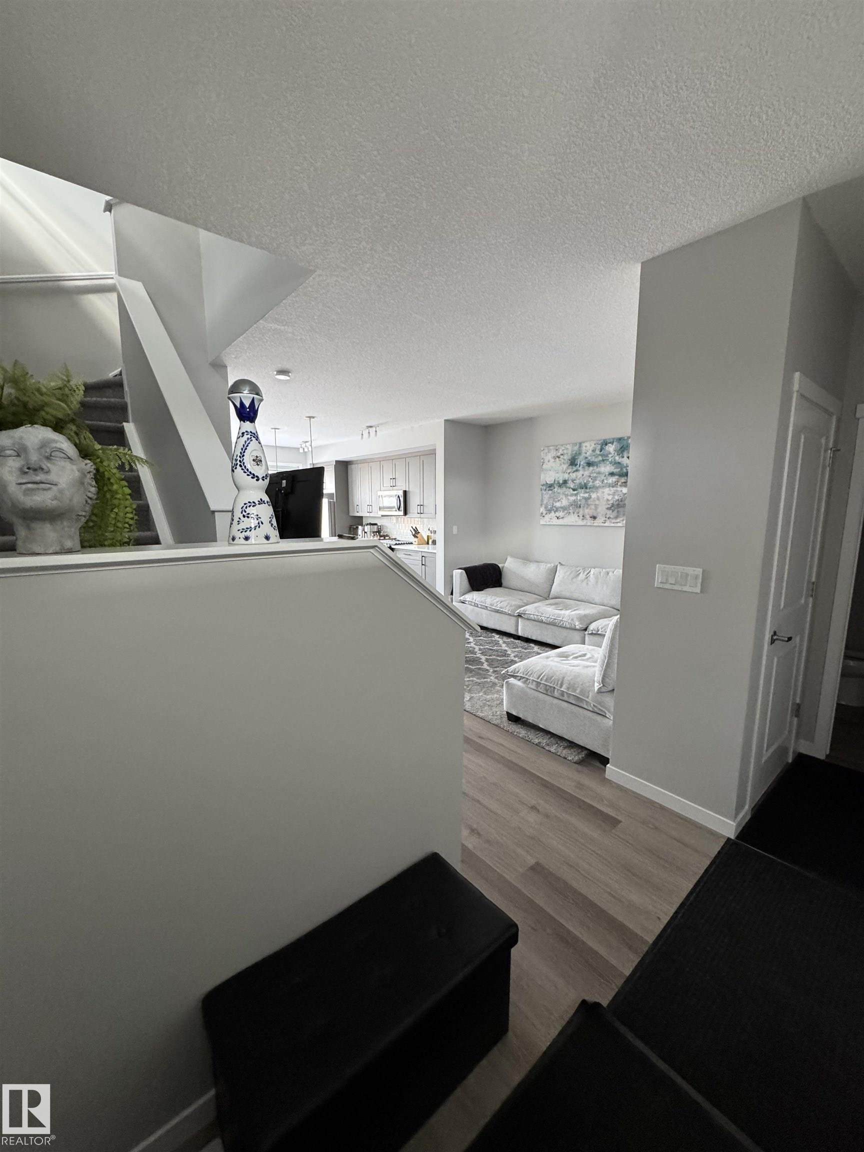 Picture for 2514/2518 151a AV NW