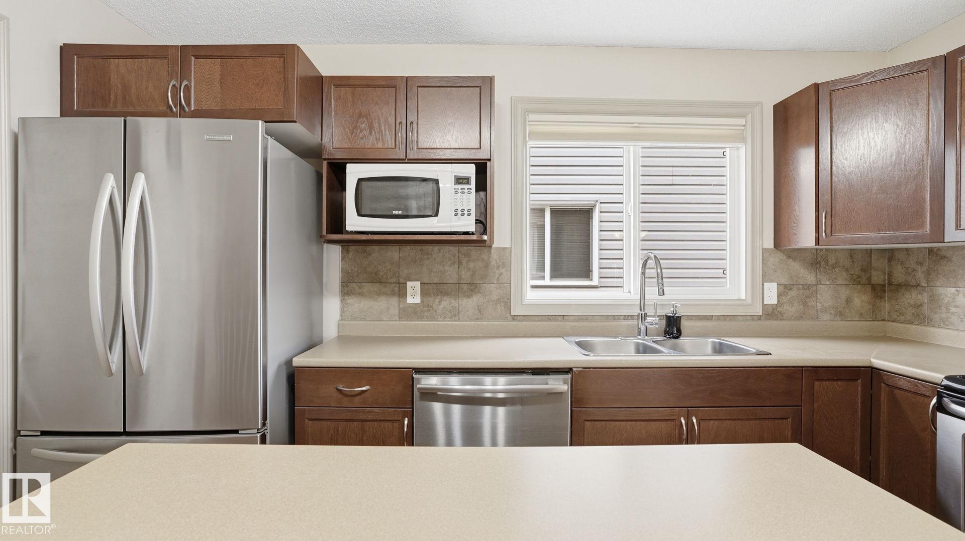 Photo 11 at 8210 180 Avenue NW, Klarvatten, Edmonton