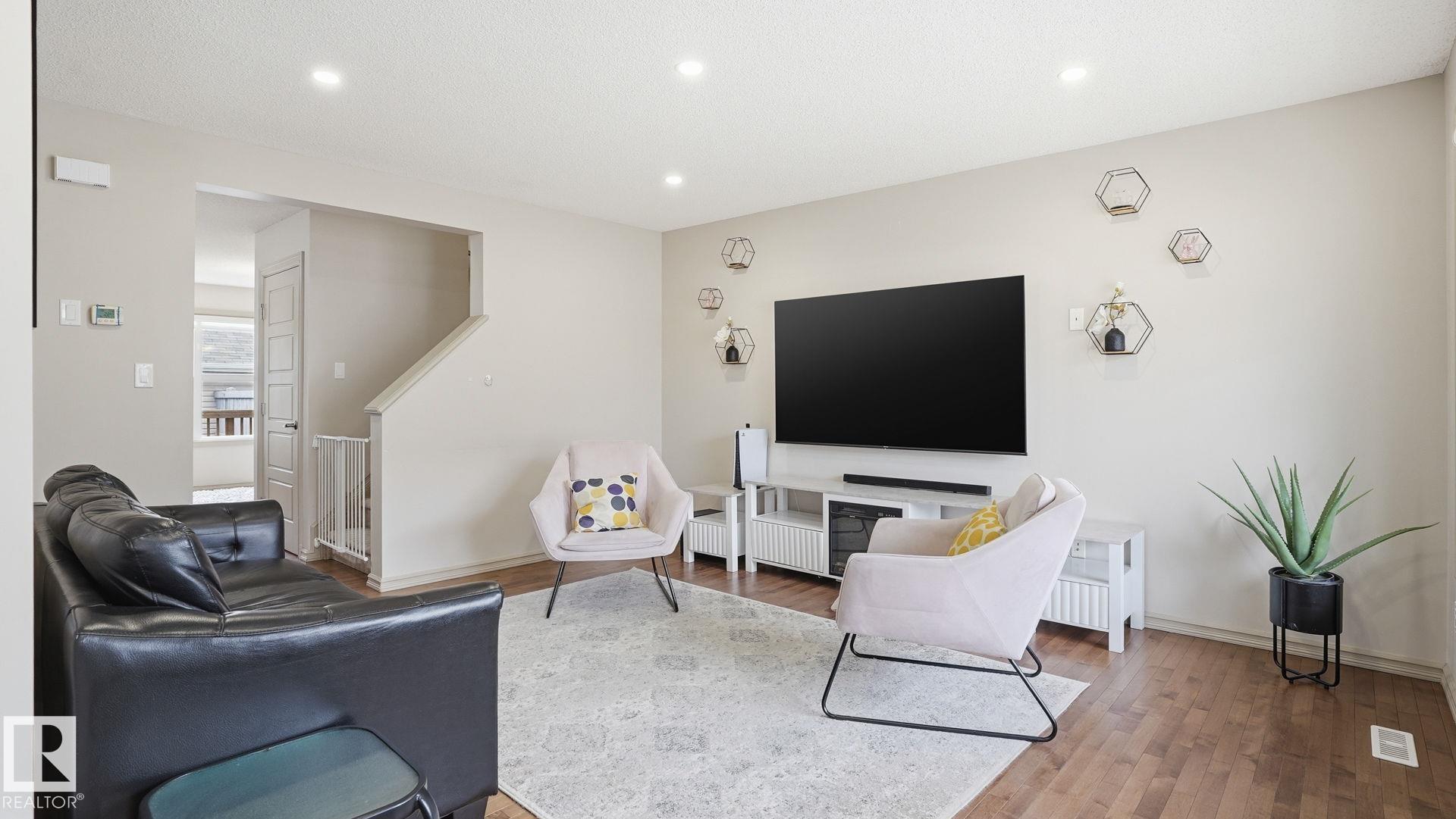 8210 180 Avenue NW, Klarvatten, Edmonton