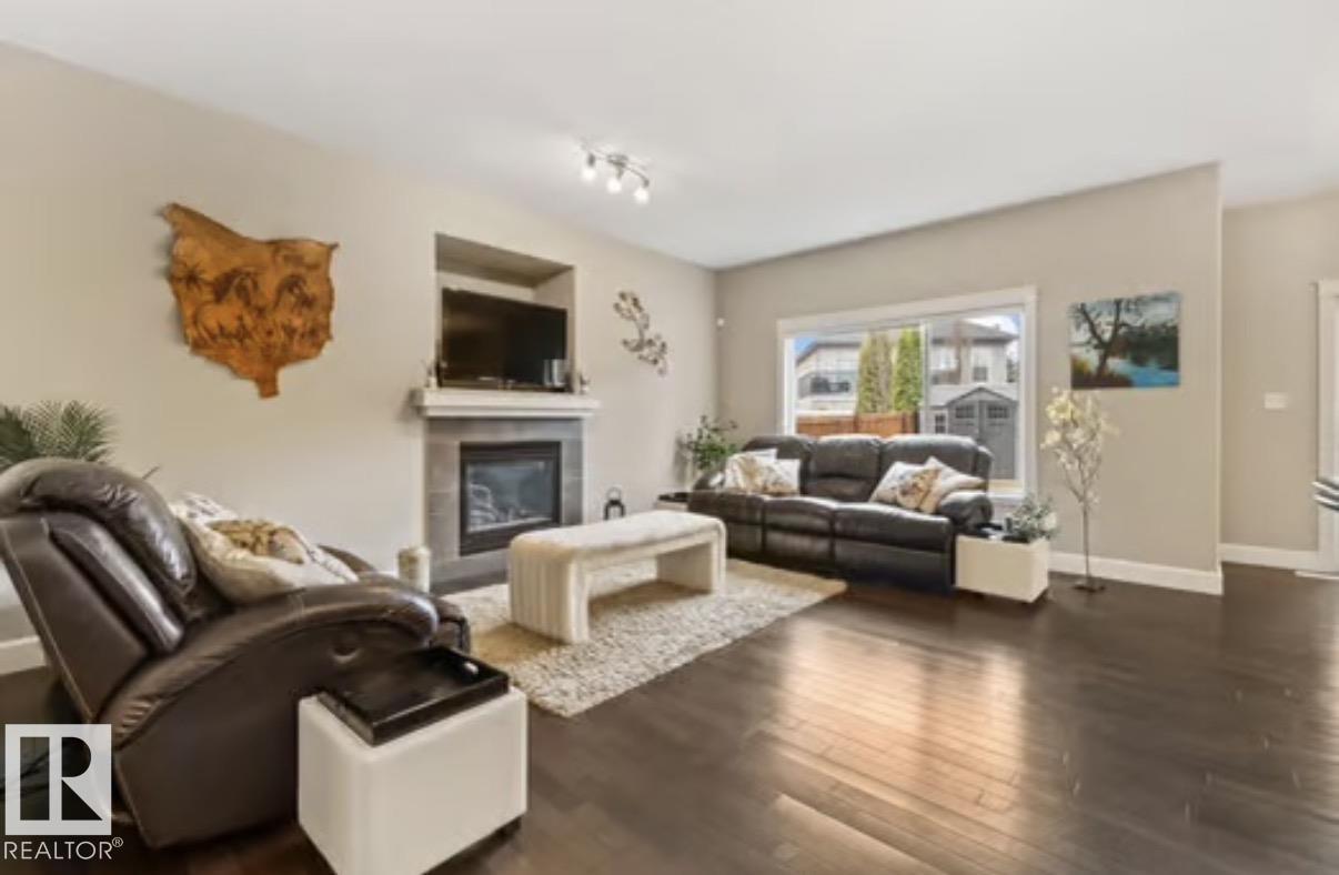 1944 67 Street SW, Summerside, Edmonton