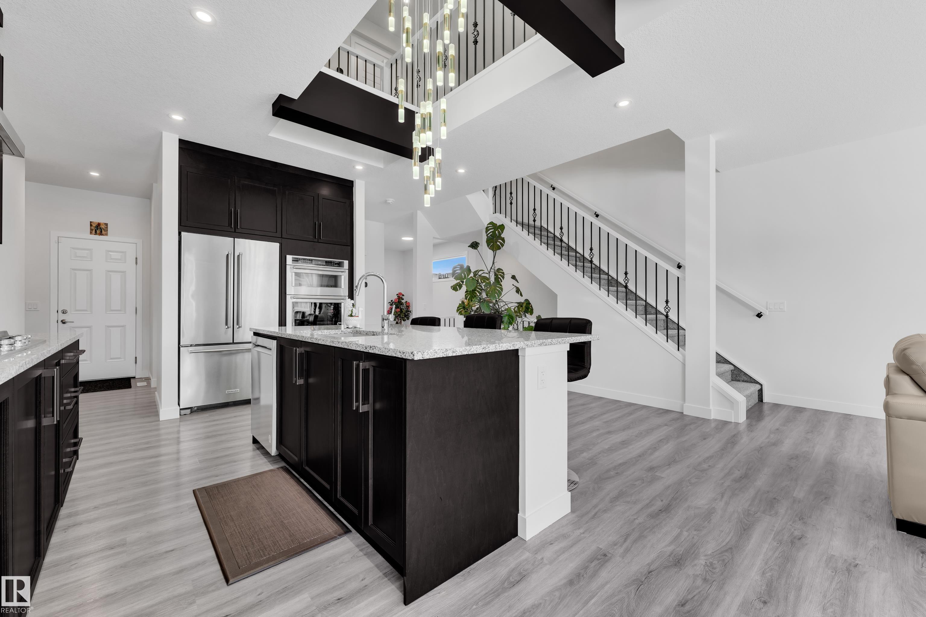 Photo 16 at 196 Edgewater Circle, Southfork, Leduc