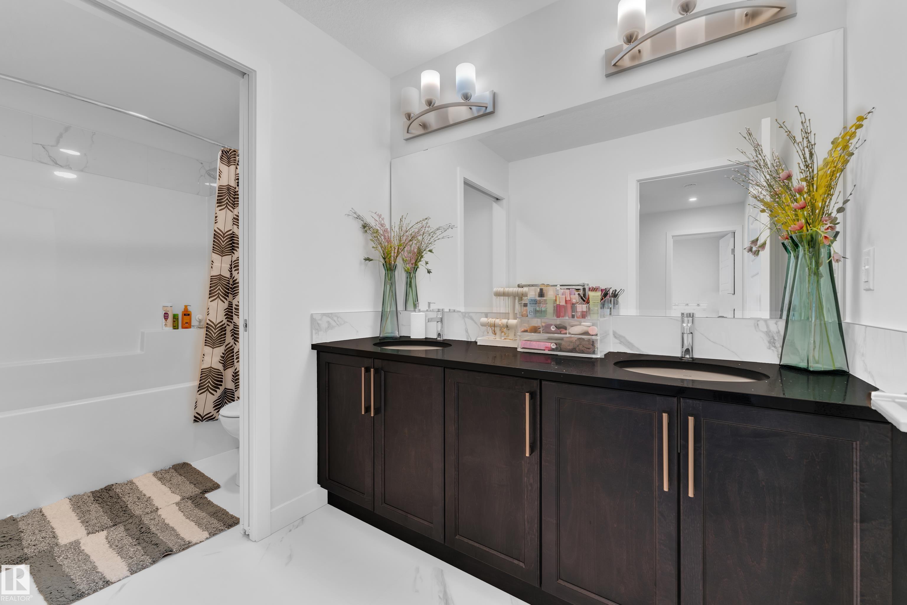 Photo 35 at 196 Edgewater Circle, Southfork, Leduc