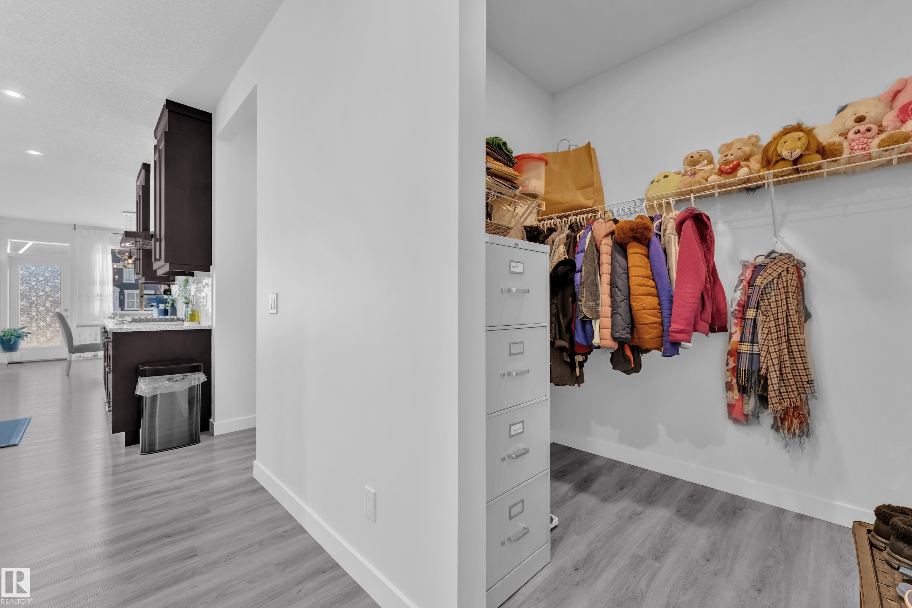 Photo 8 at 196 Edgewater Circle, Southfork, Leduc