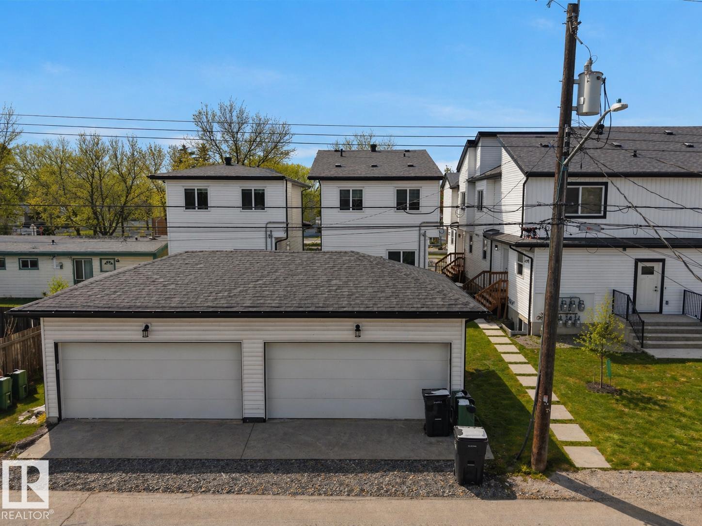 10913 159 Street NW, Mayfield, Edmonton