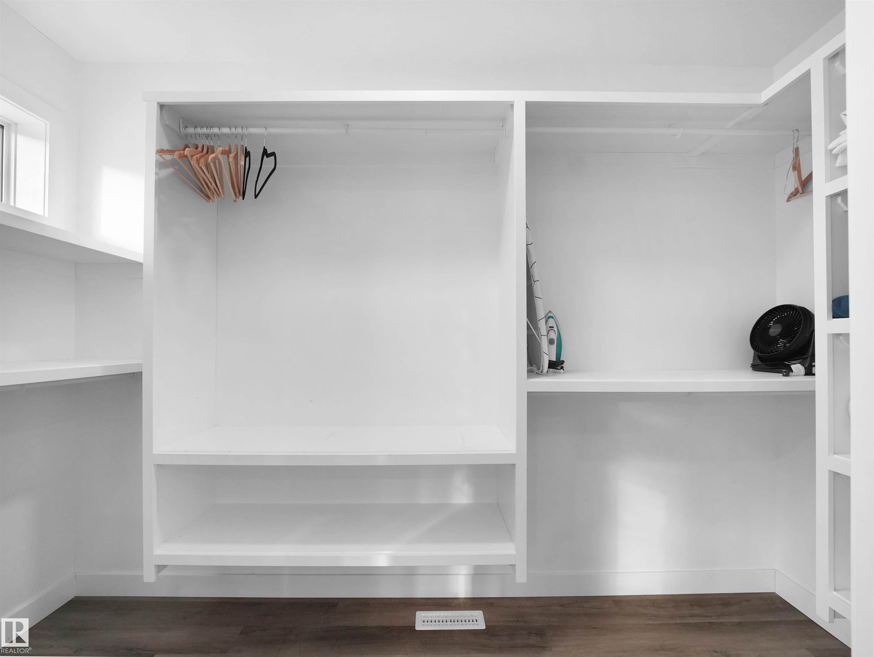 Photo 32 at 10913 159 Street NW, Mayfield, Edmonton