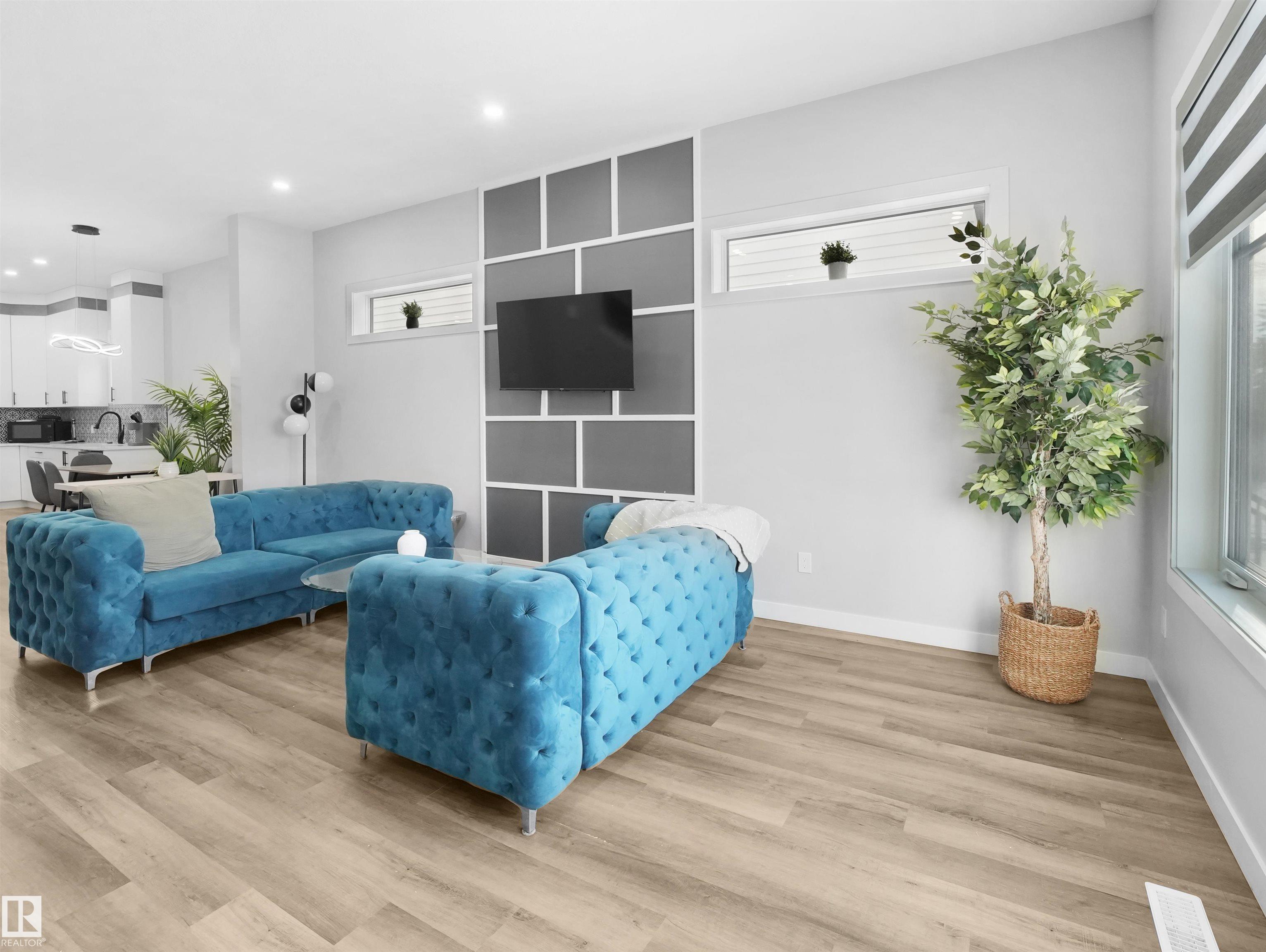 10913 159 Street NW, Mayfield, Edmonton