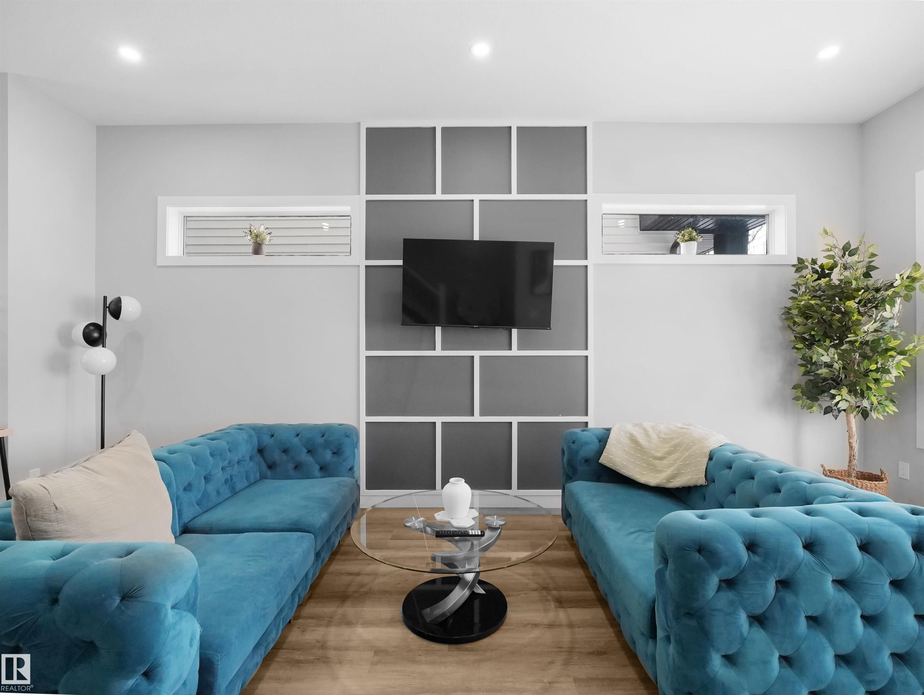 Photo 7 at 10913 159 Street NW, Mayfield, Edmonton