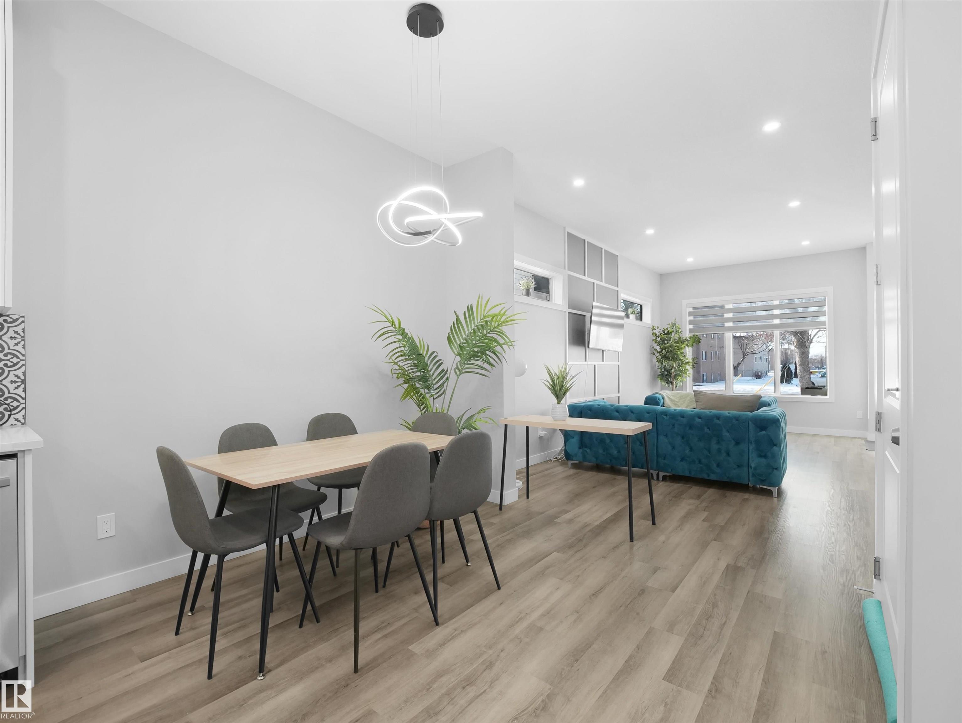 Photo 10 at 10913 159 Street NW, Mayfield, Edmonton