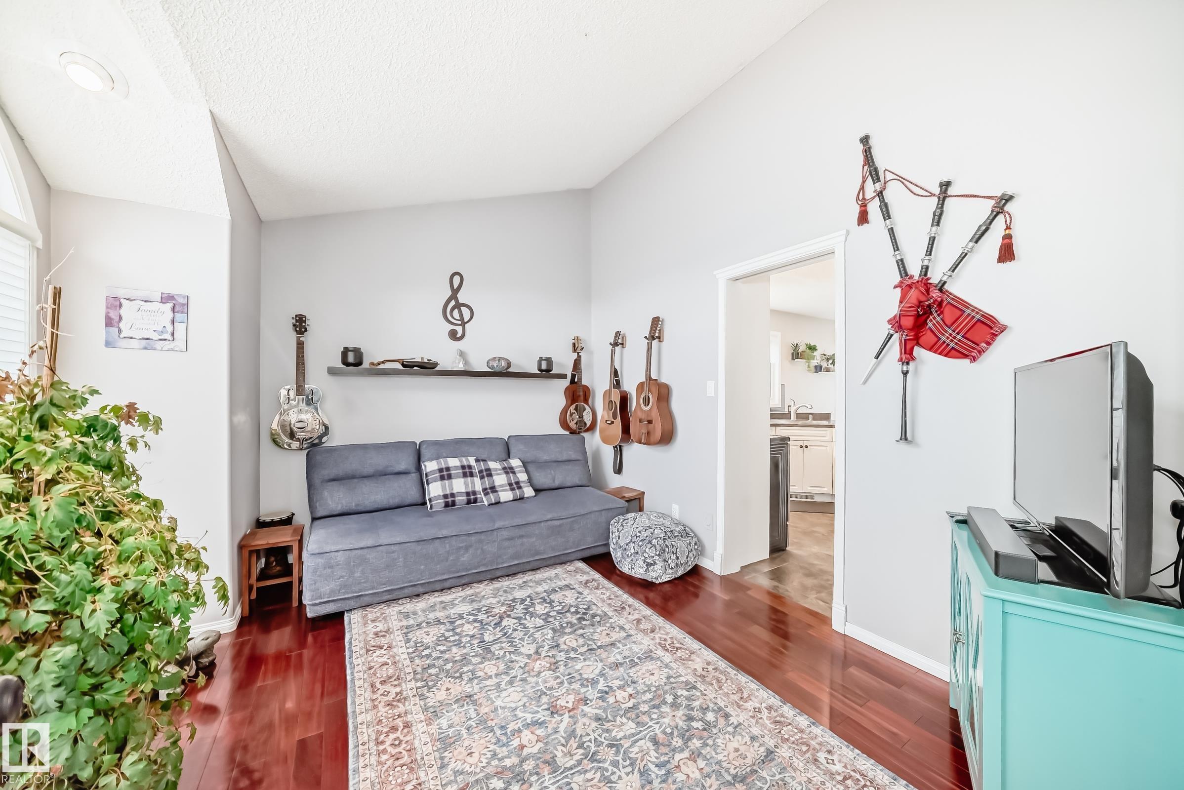 Photo 18 at 11 Guenette Place, Grove Meadows, Spruce Grove