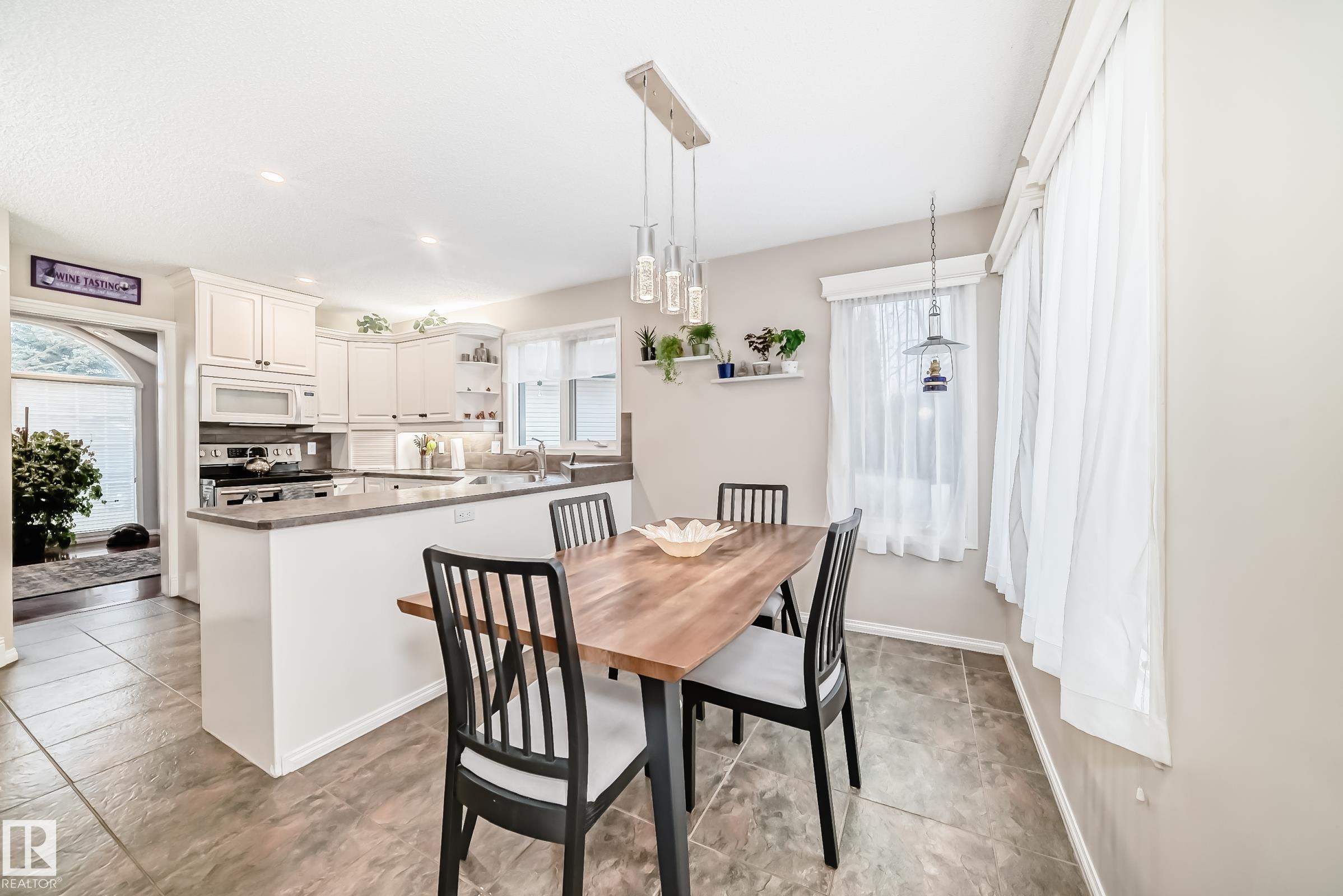 Photo 10 at 11 Guenette Place, Grove Meadows, Spruce Grove