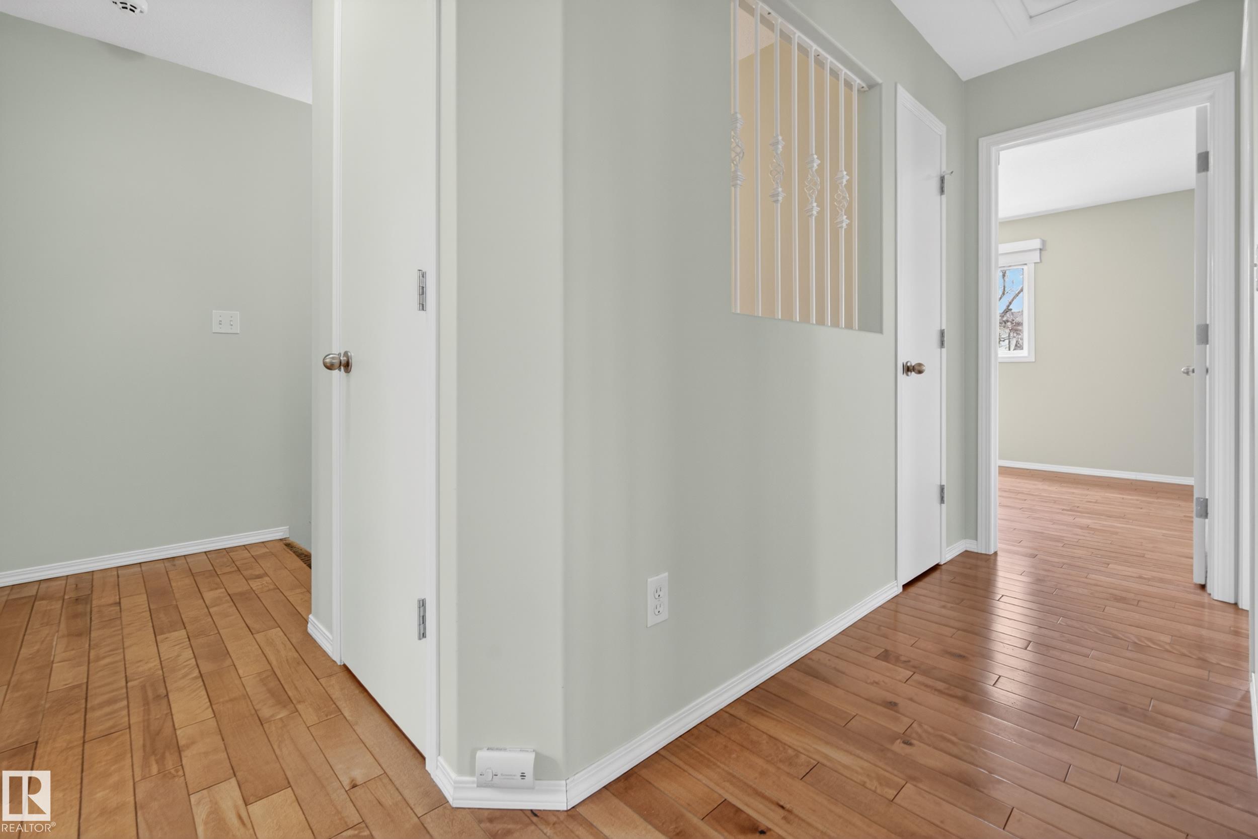 Photo 20 at 8721 88 Avenue NW, Bonnie Doon, Edmonton