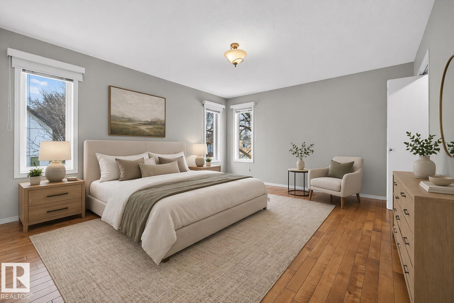 Photo 22 at 8721 88 Avenue NW, Bonnie Doon, Edmonton