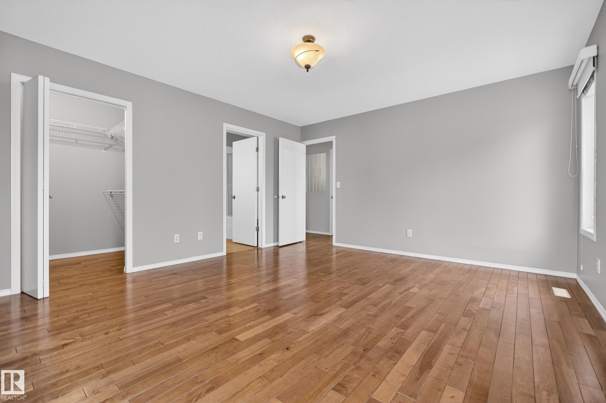 Photo 23 at 8721 88 Avenue NW, Bonnie Doon, Edmonton