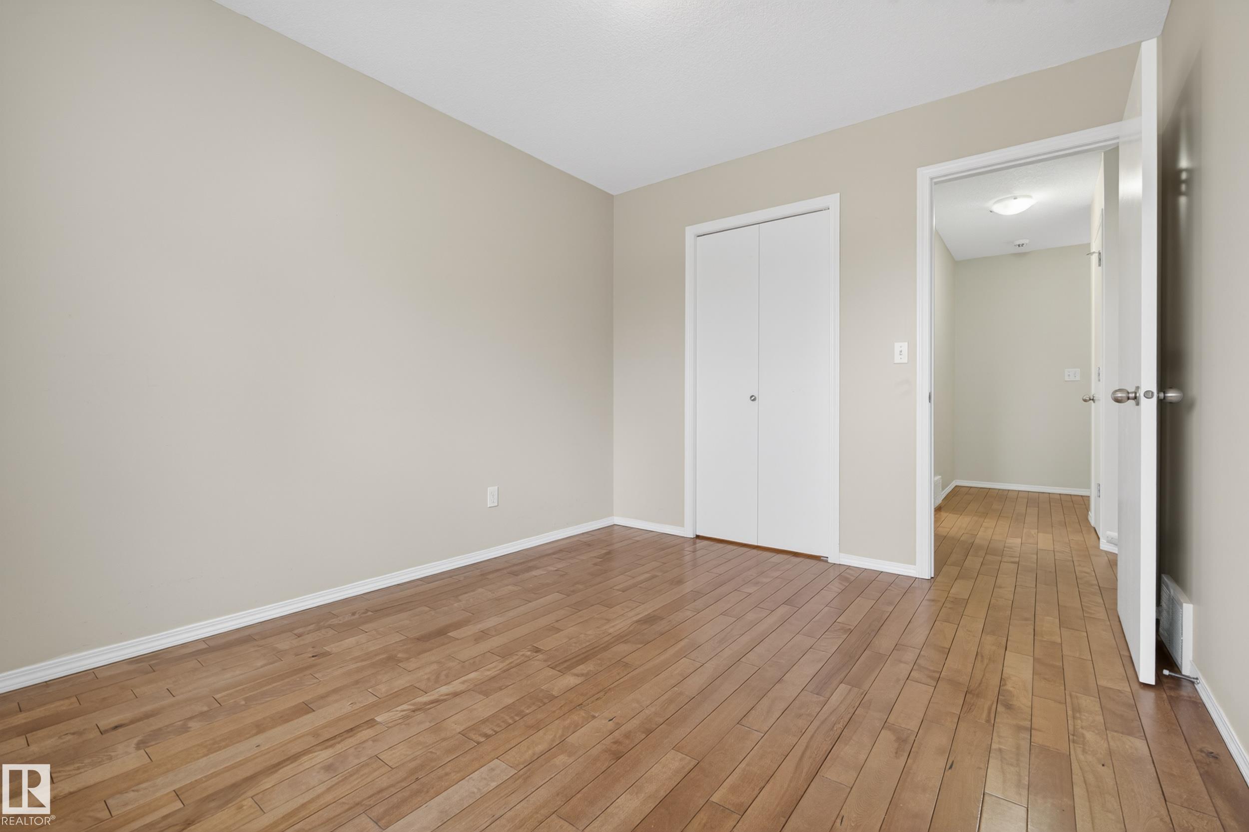 Photo 32 at 8721 88 Avenue NW, Bonnie Doon, Edmonton