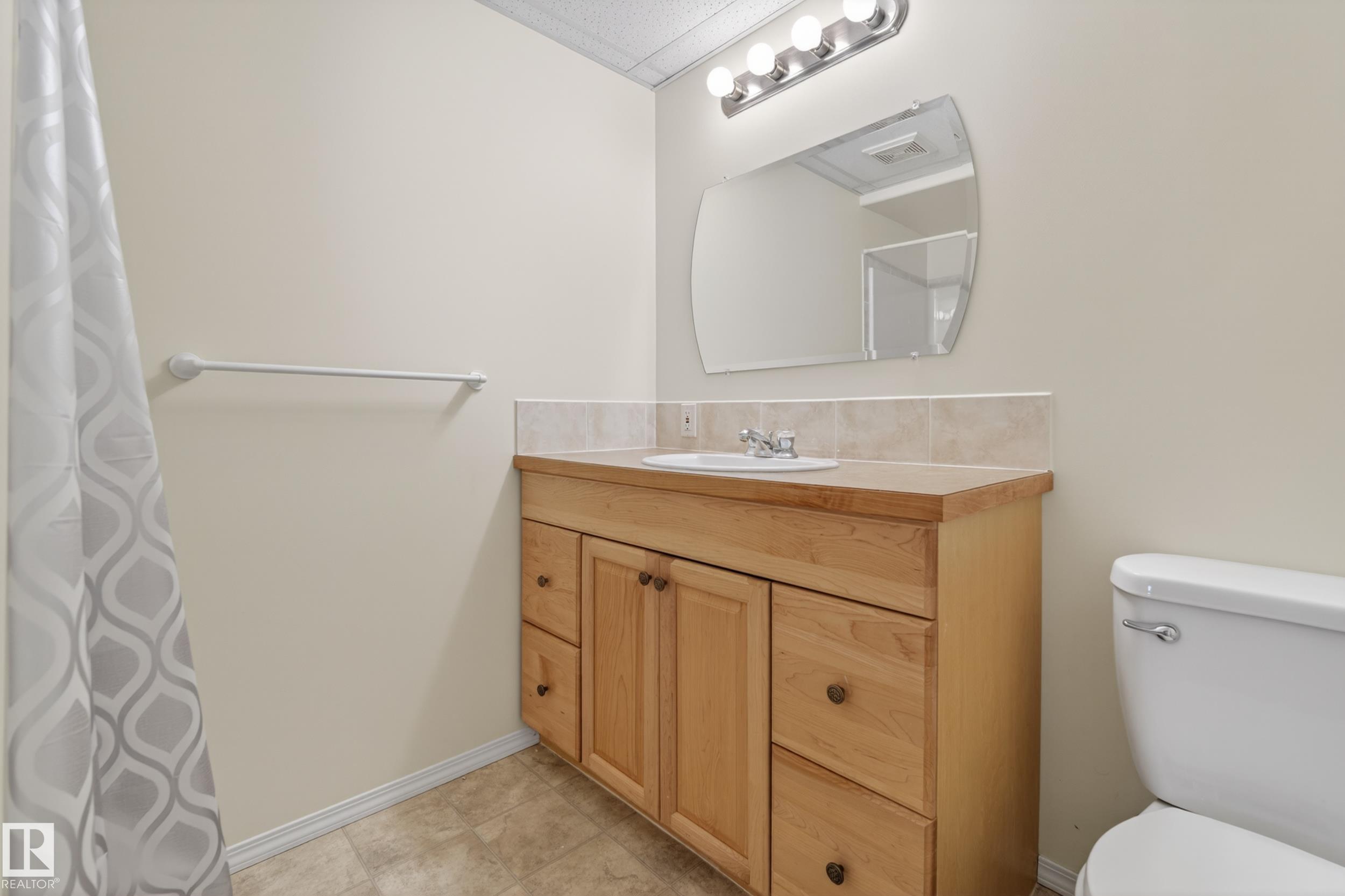 Photo 40 at 8721 88 Avenue NW, Bonnie Doon, Edmonton