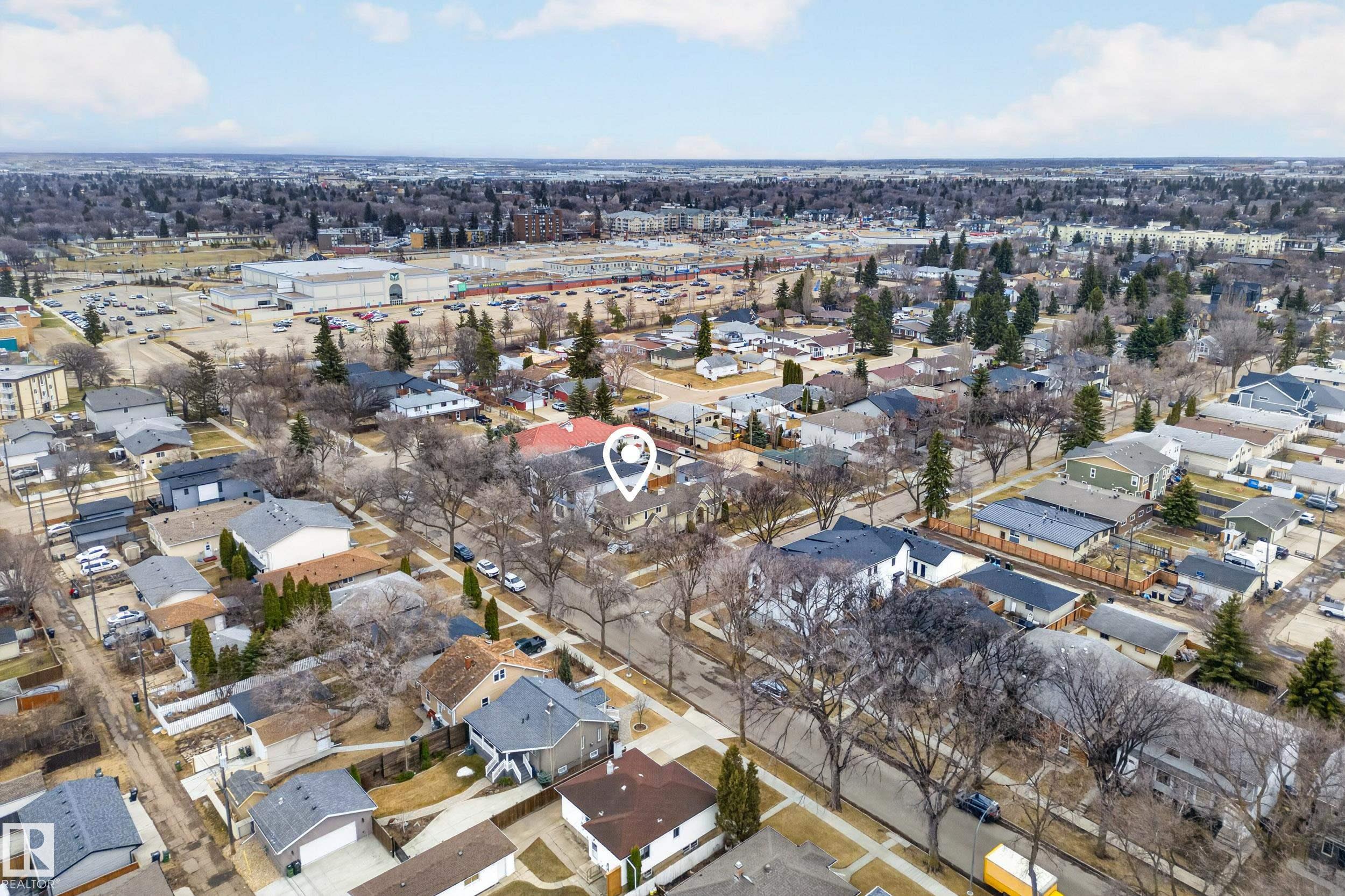 Photo 49 at 8721 88 Avenue NW, Bonnie Doon, Edmonton