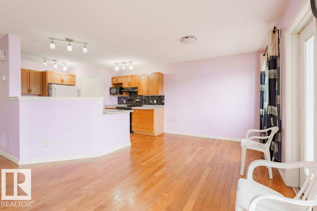 Photo 16 at 2144 37b Avenue NW, Wild Rose, Edmonton