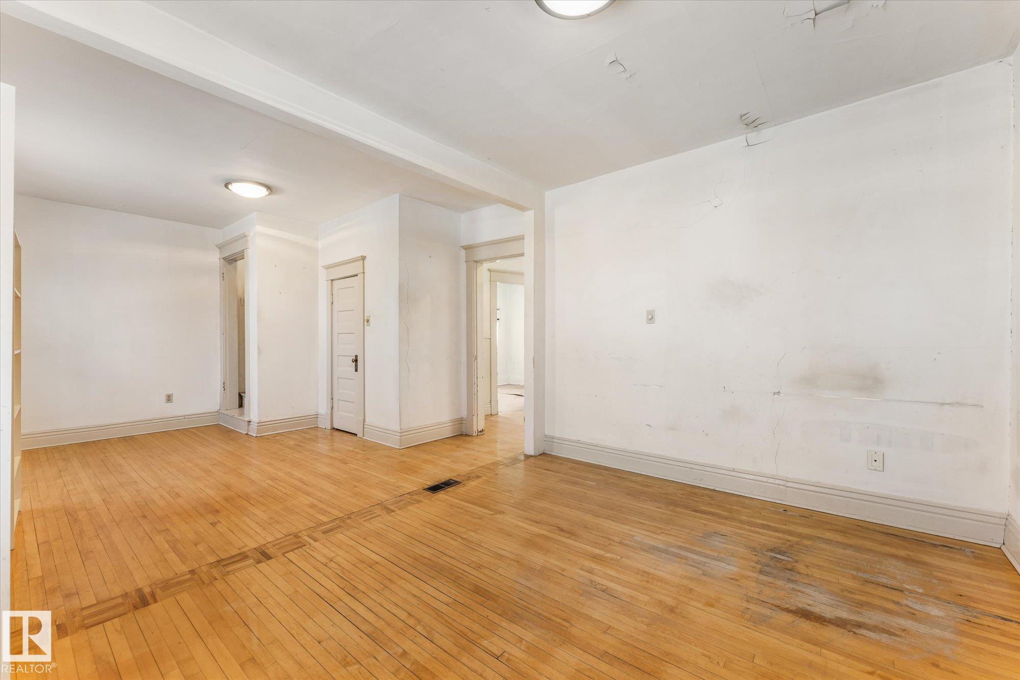 Photo 29 at 10921 126 Street NW, Westmount, Edmonton