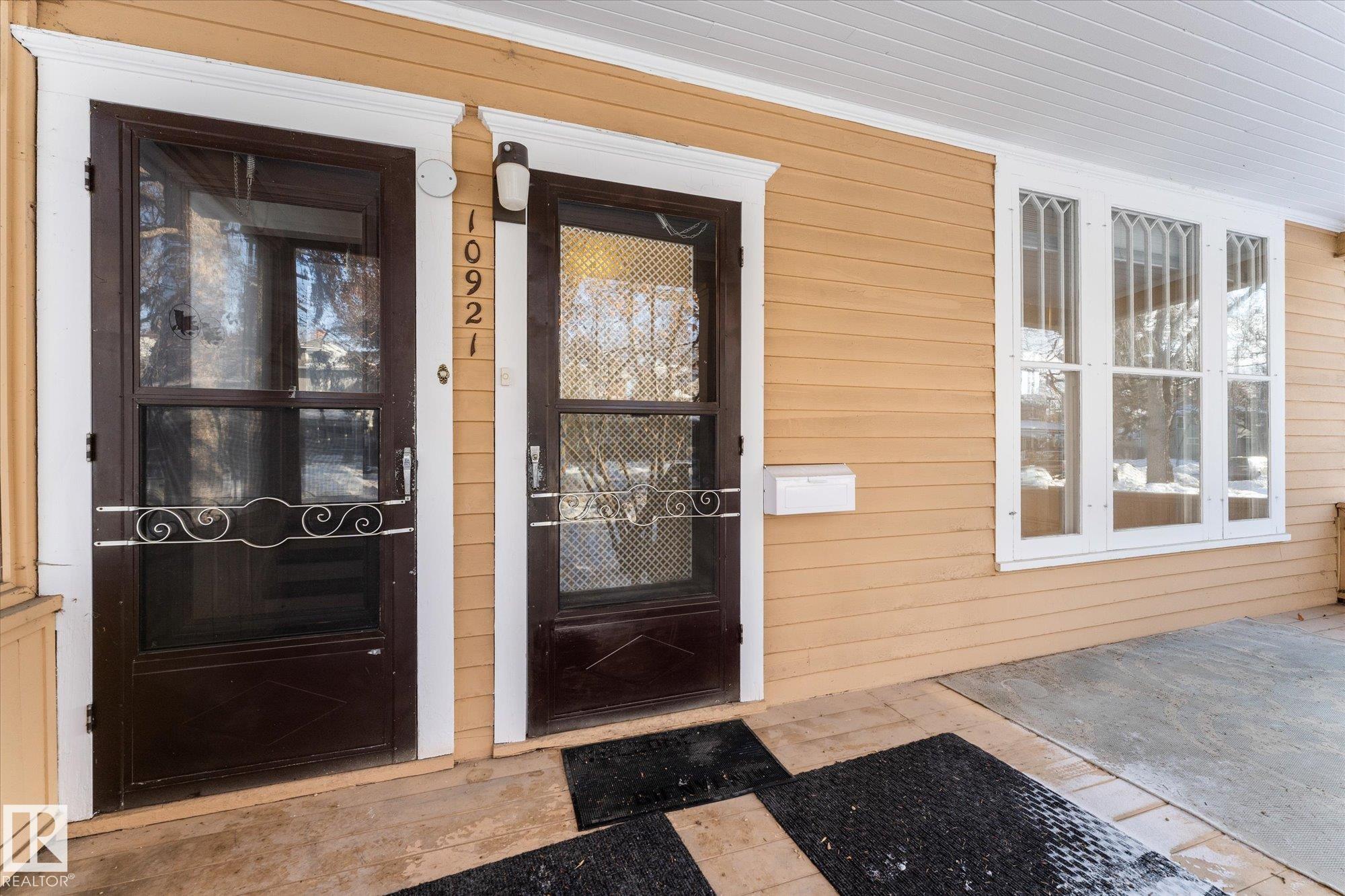 Photo 6 at 10921 126 Street NW, Westmount, Edmonton