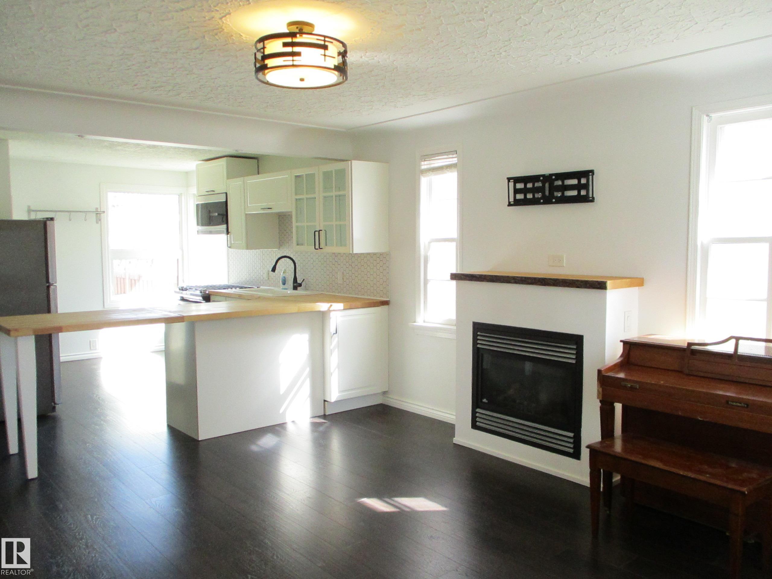 12115 64 Street NW, Montrose, Edmonton