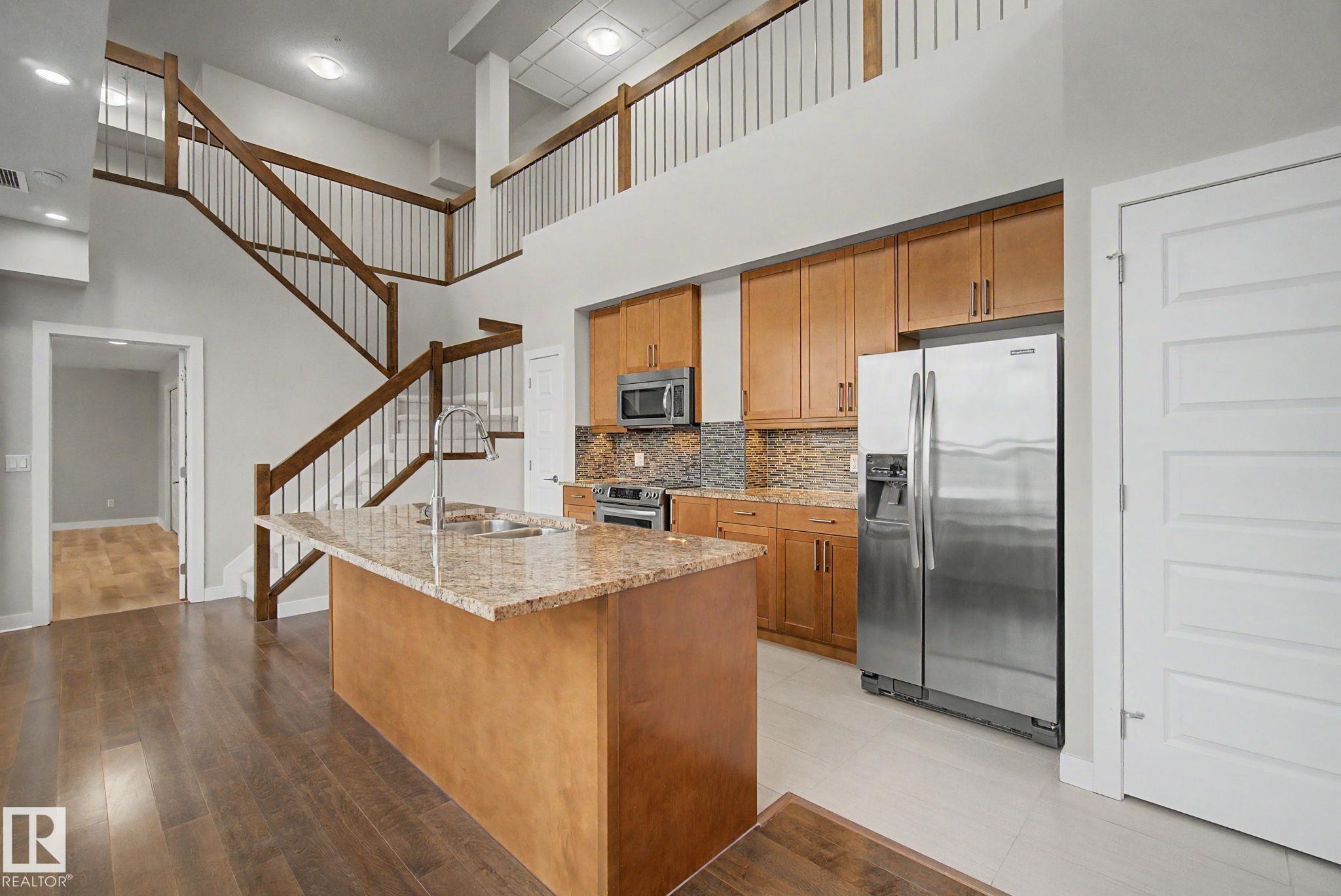 https://zimg.paragon.ice.com/ParagonImages/Property/PM/RAE/225396960/14/0/0/b73e7f21ca249cc23d6a7d2492f2d33d/1/8ebb38ca08167147a8e6e88babdb25ed/225396960-137fd177-411f-4c96-ae10-d25b3aaceb3c.JPG