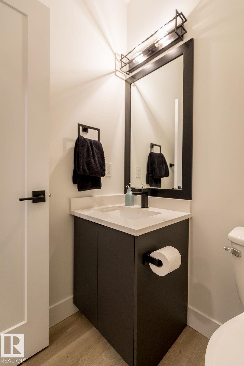 102 Bluff Cove, Black Stone, Leduc