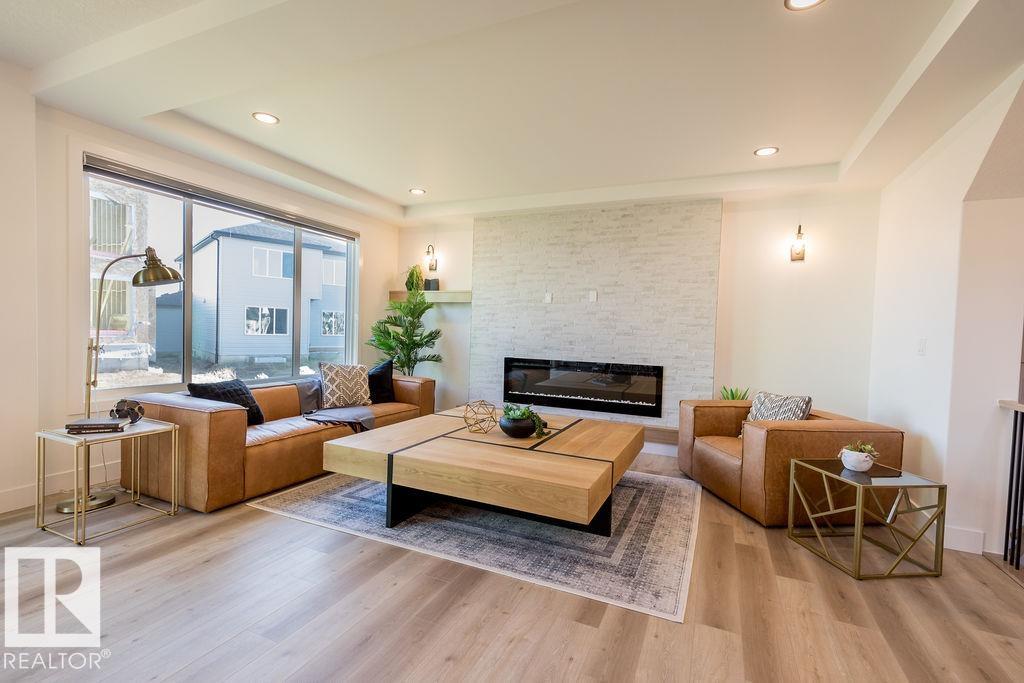 Photo 10 at 102 Bluff Cove, Black Stone, Leduc