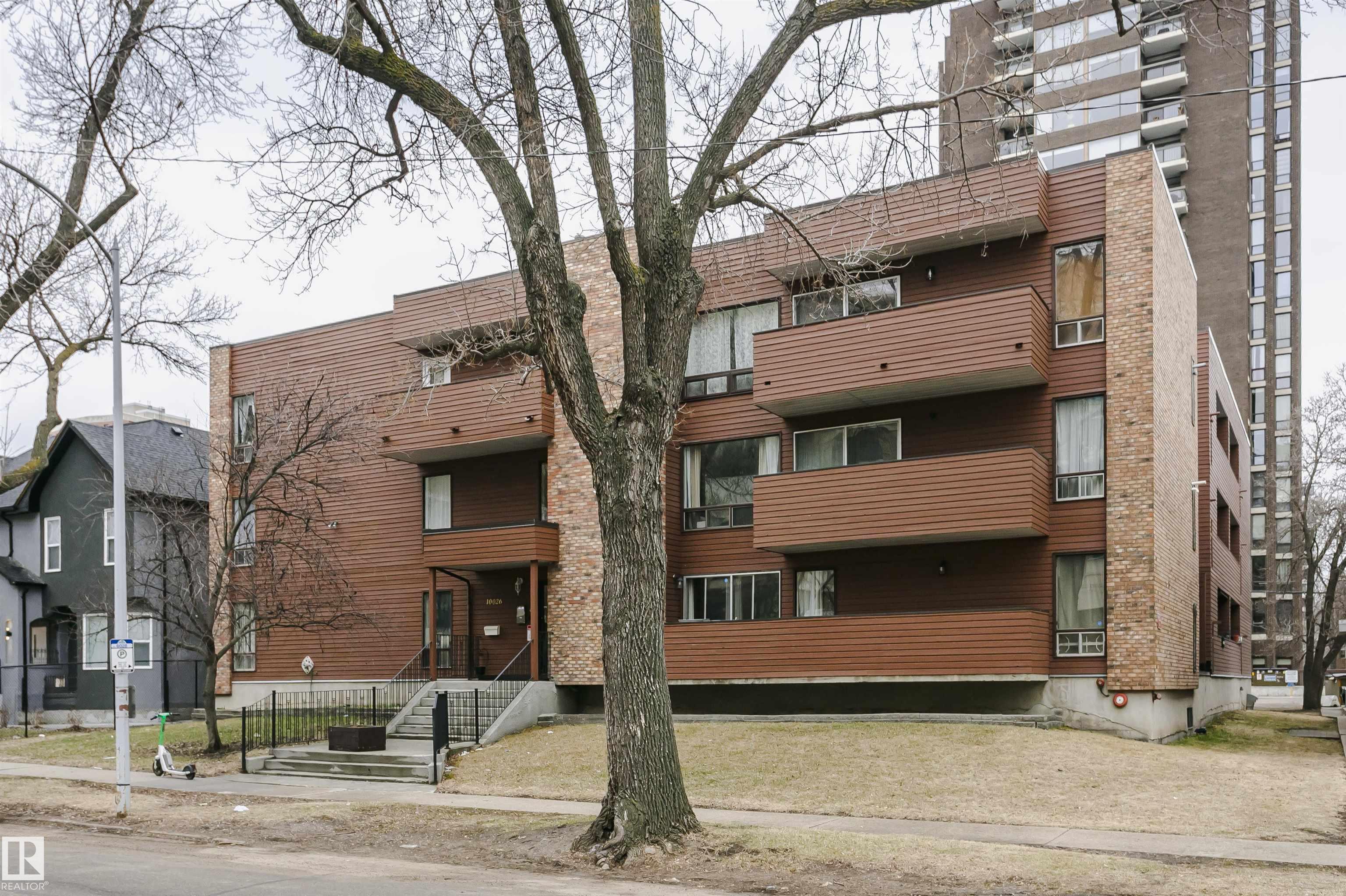 303 - 10026 112 Street NW, Wîhkwêntôwin, Edmonton