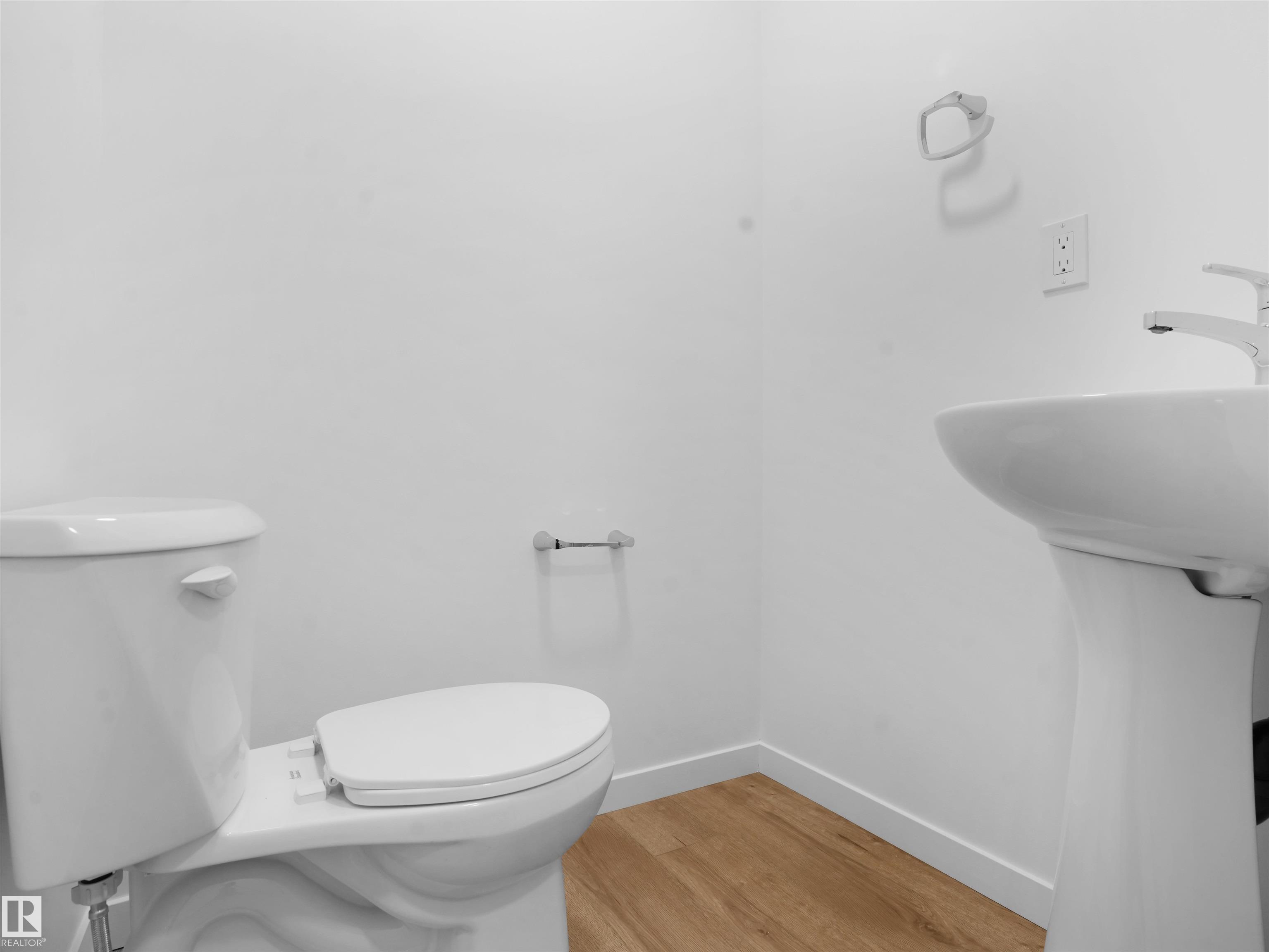 Photo 8 at 11 - 29 Airport Road NW, Blatchford Area, Edmonton