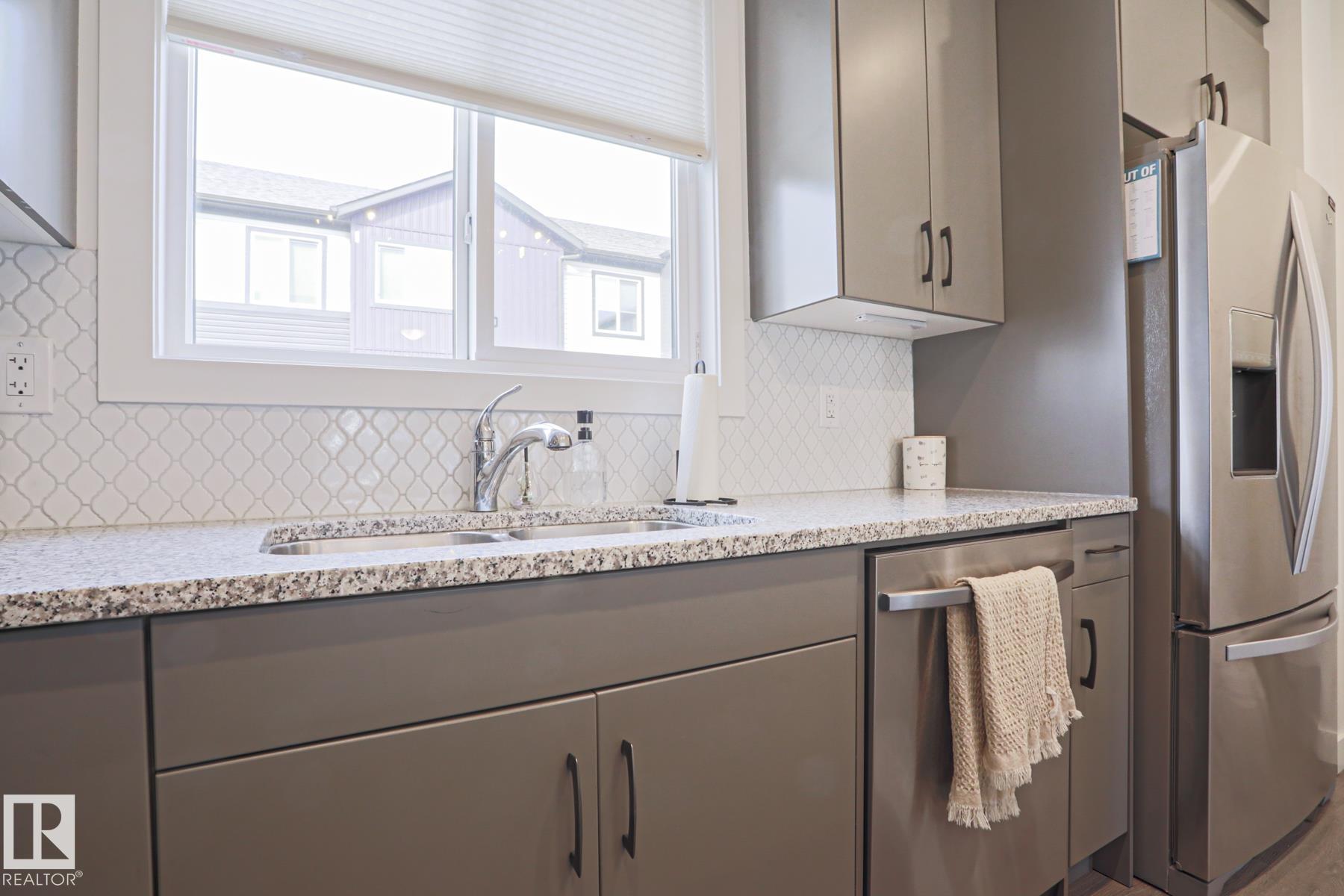 Photo 16 at 33 - 16903 68 Street NW, Schonsee, Edmonton