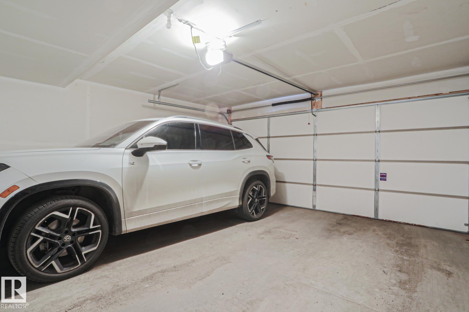 Photo 33 at 33 - 16903 68 Street NW, Schonsee, Edmonton