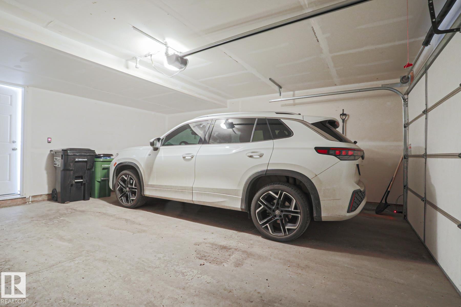 Photo 34 at 33 - 16903 68 Street NW, Schonsee, Edmonton