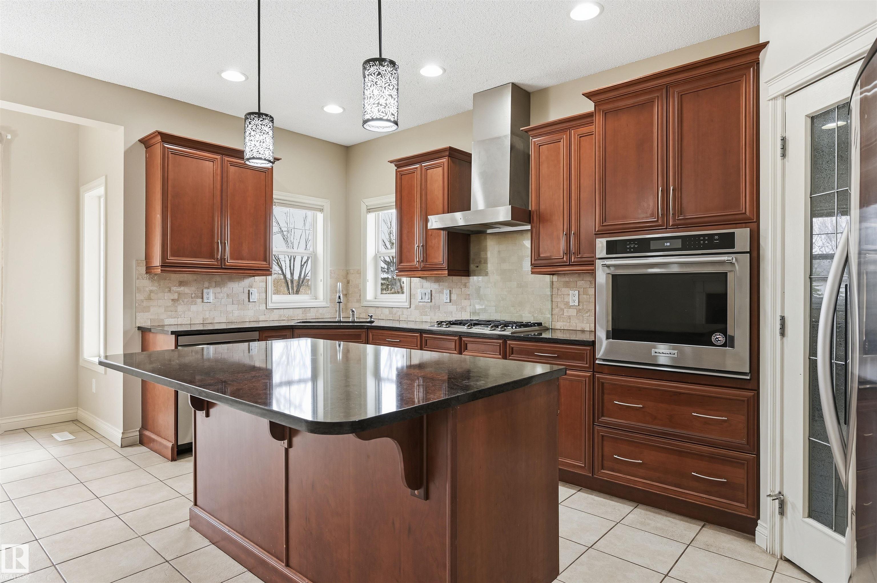 Photo 13 at 976 Hollingsworth Bend NW, Hodgson, Edmonton