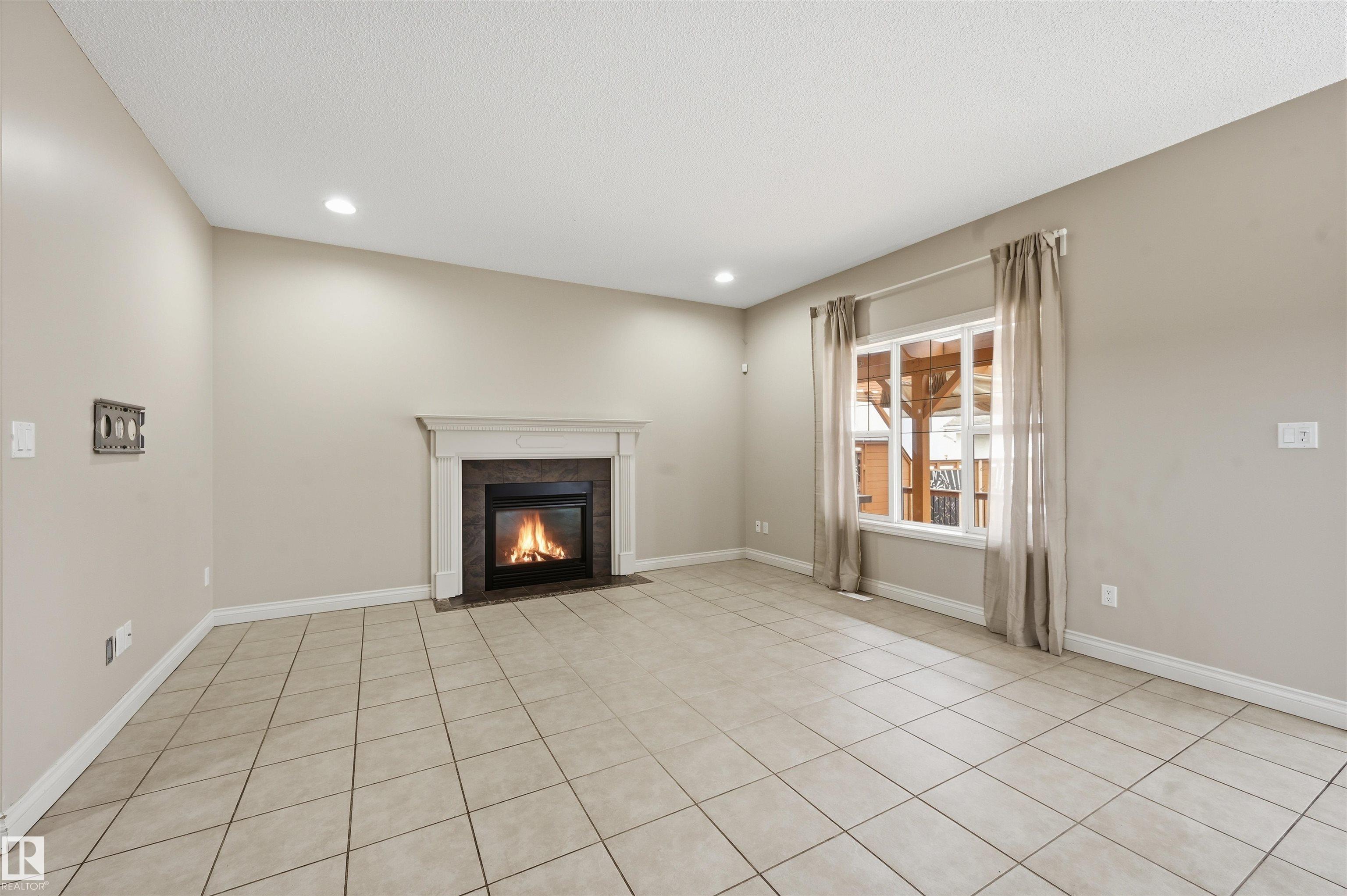 Photo 18 at 976 Hollingsworth Bend NW, Hodgson, Edmonton