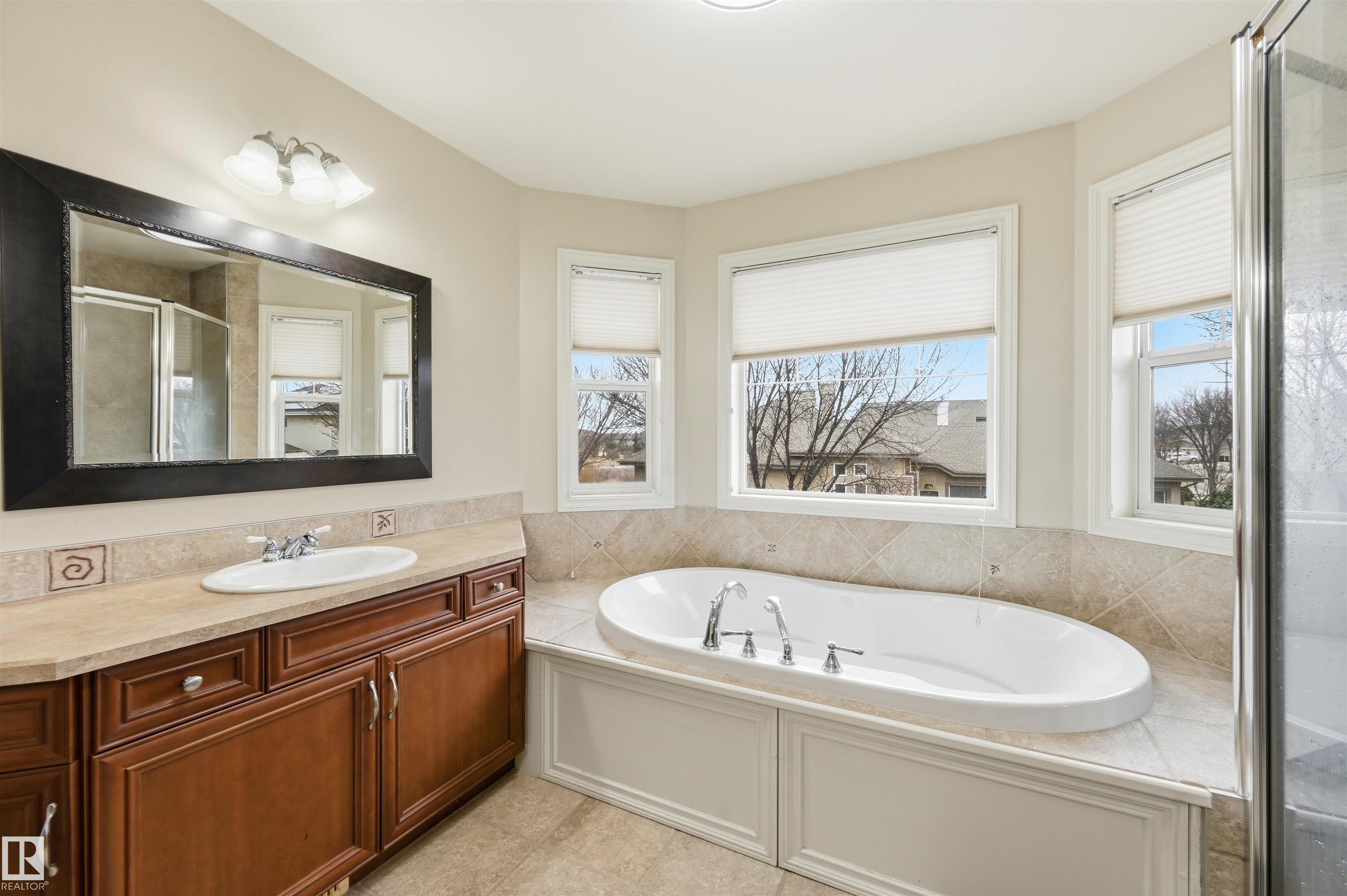 Photo 38 at 976 Hollingsworth Bend NW, Hodgson, Edmonton