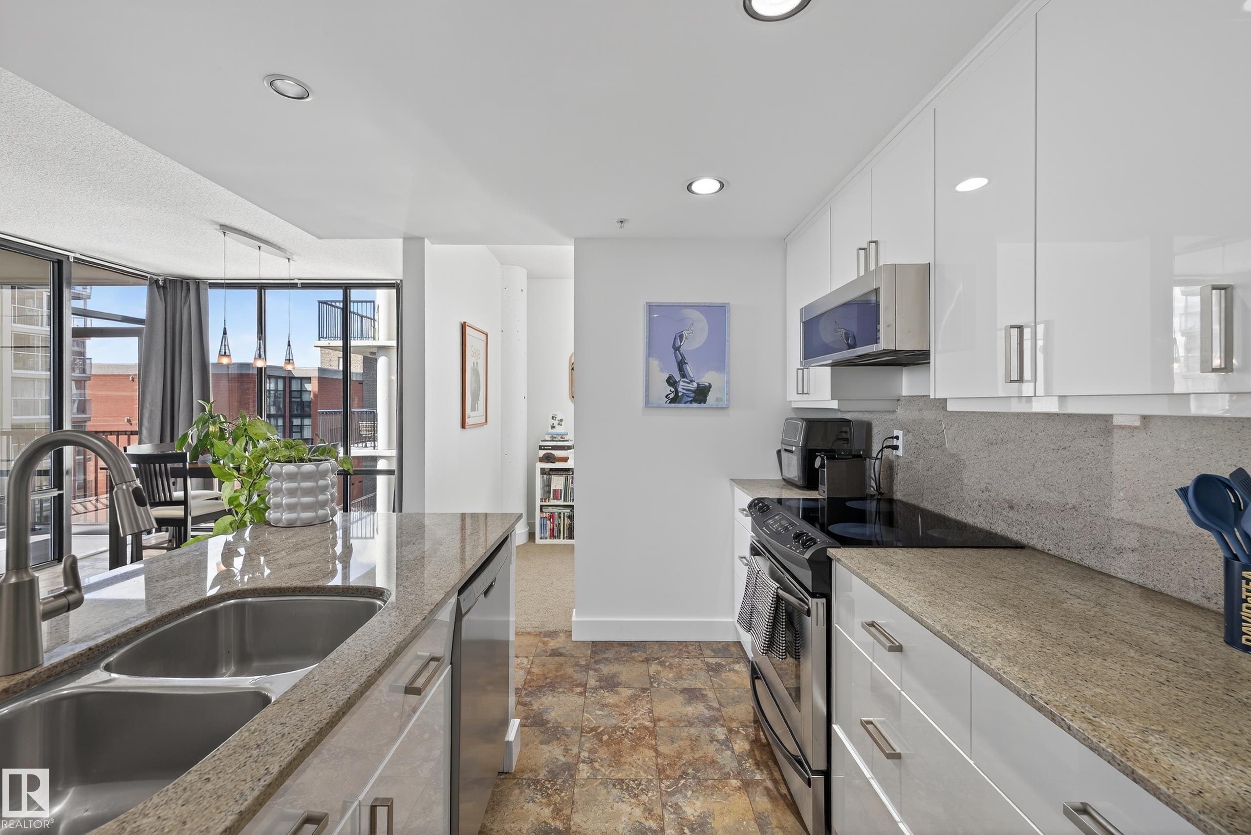 Photo 11 at 701 10028 119 Street NW, Wîhkwêntôwin, Edmonton